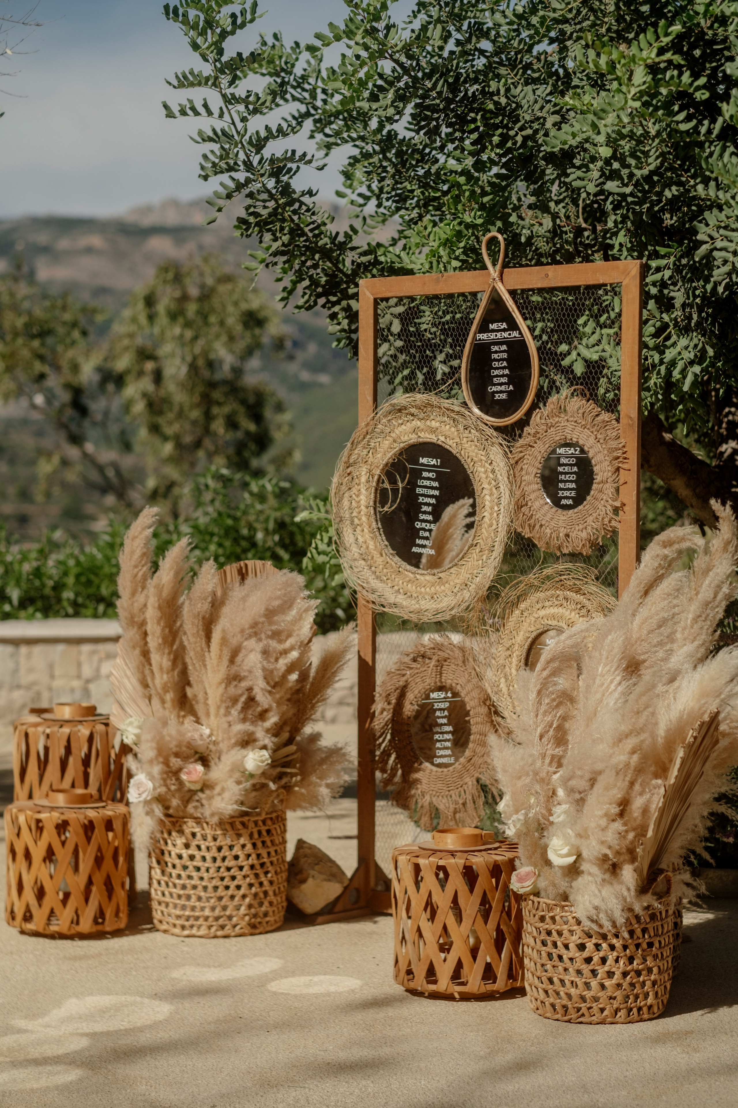 Dasha & Ister. Vivood Landscape. Paola fotógrafo / videografo de bodas en Barcelona