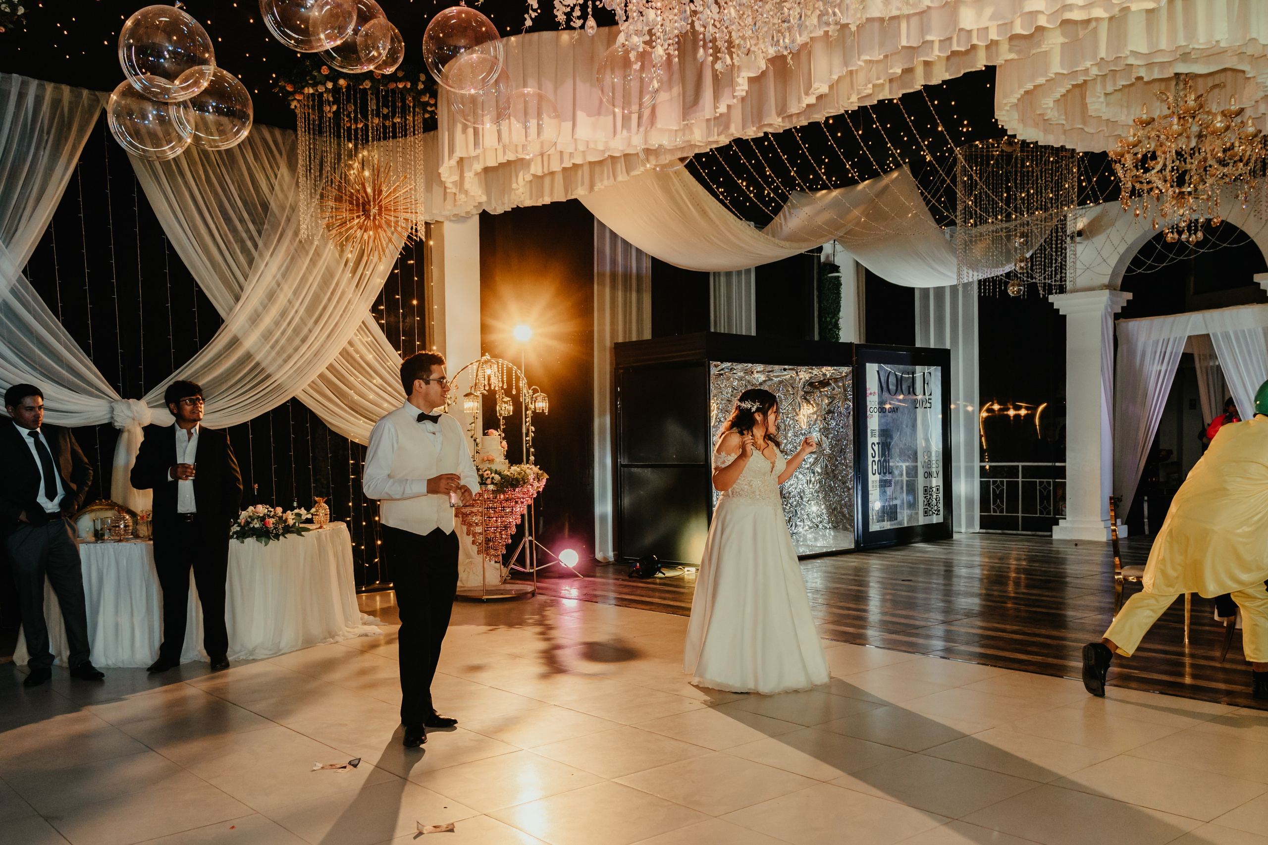 VANIA + LUIS BODA CIVIL. Studio KVTA | Fotografía y Video de Bodas en Arequipa