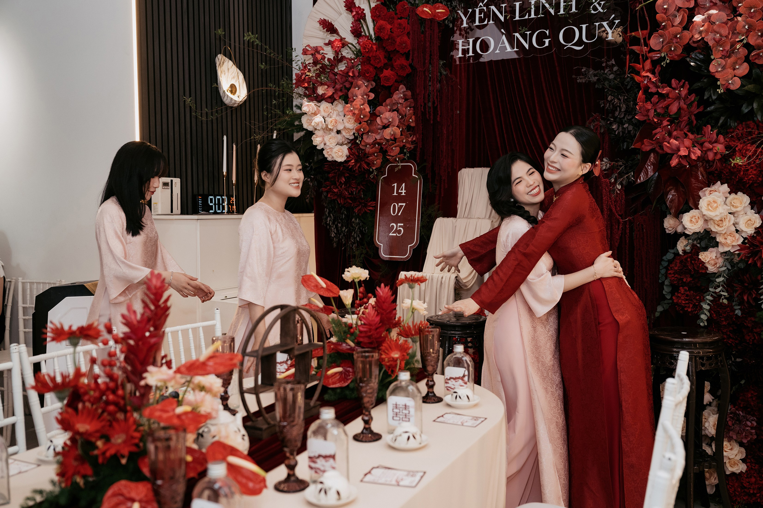 YEN LINH & HOANG QUY / Wedding Ceremony. Nhiếp ảnh gia đám cưới hàng đầu tại Thành Phố Hồ Chí Minh