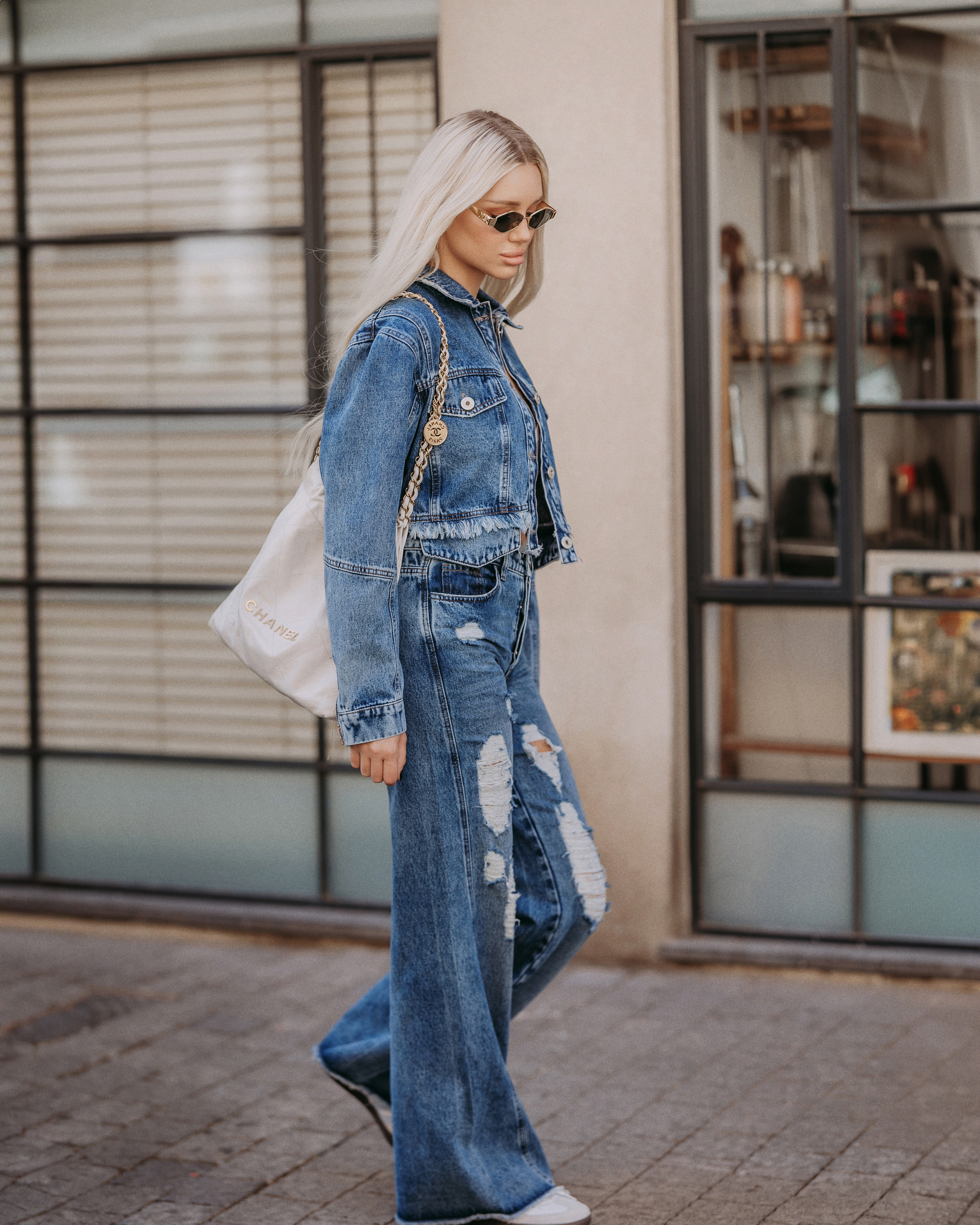 Antigo Jeans Campaign with model Katya Khudyk. George TLV — профессиональный фотограф и ретушёр, Израиль / Profession