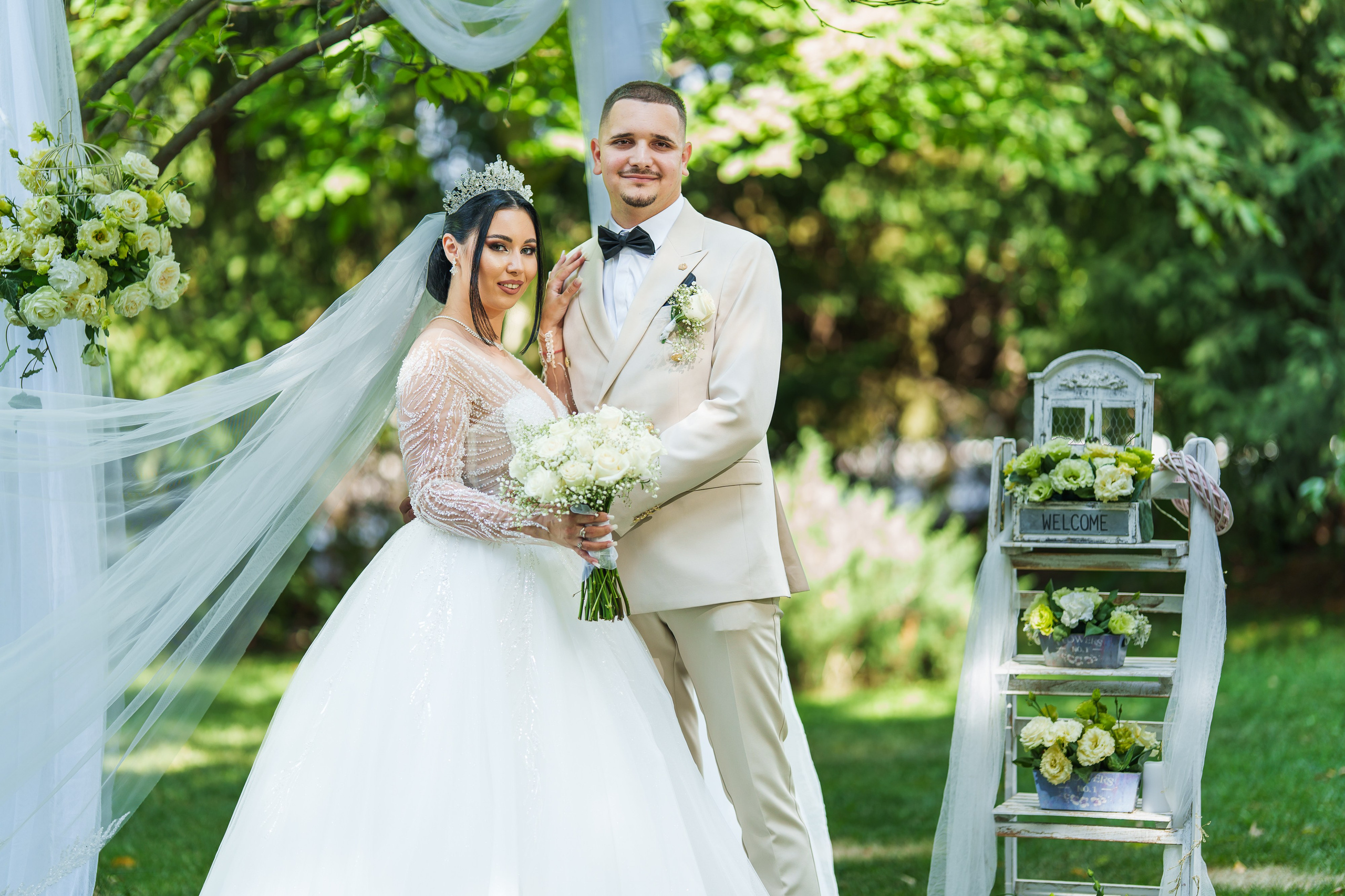 Bella & Adi. Foto Studio — Fotograf de evenimente, nunti, botezuri, portrete