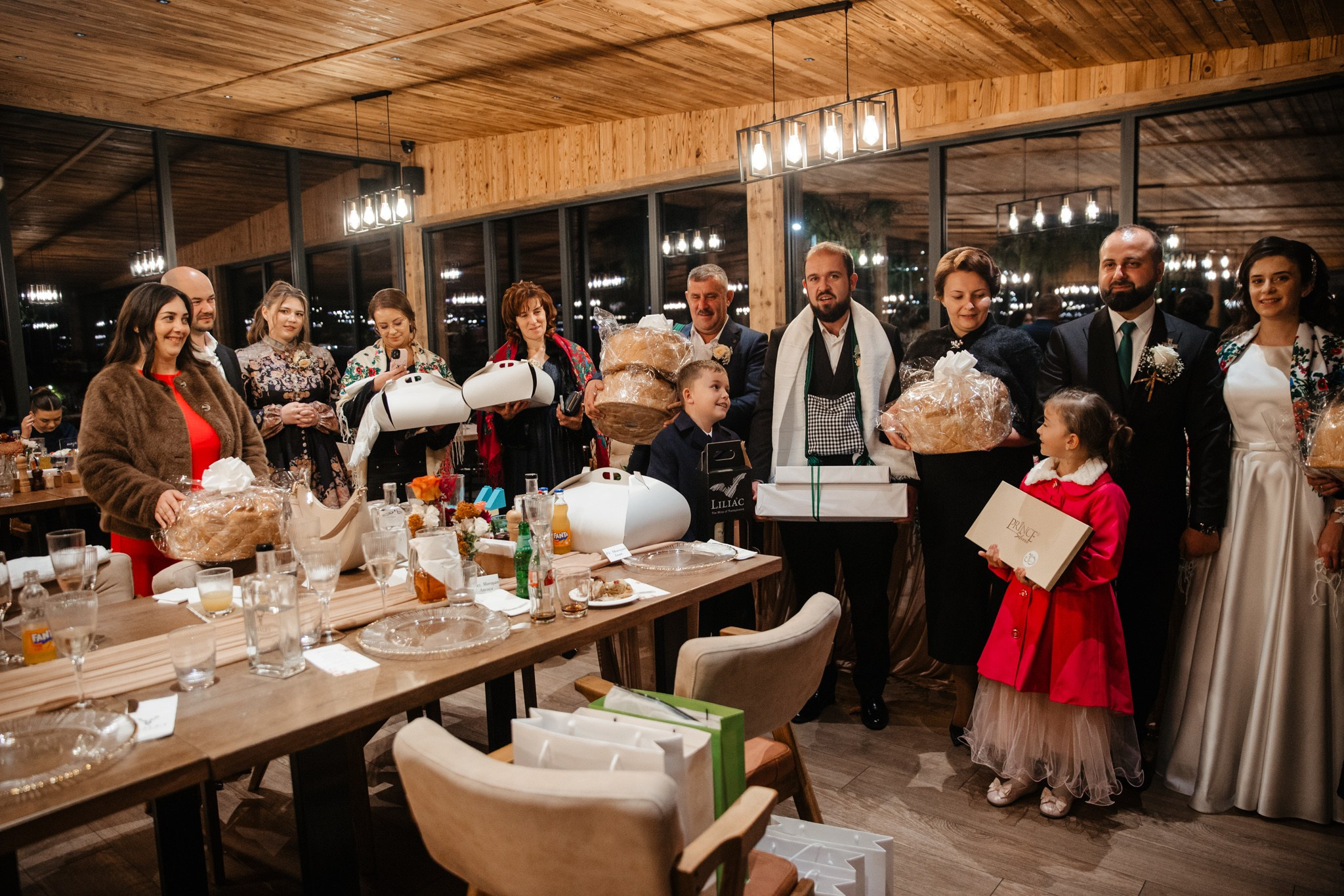 Nunta de Poveste la Sucevița: Cristi și Andreea. Servicii foto-video profesionale, pentru momente de neuitat