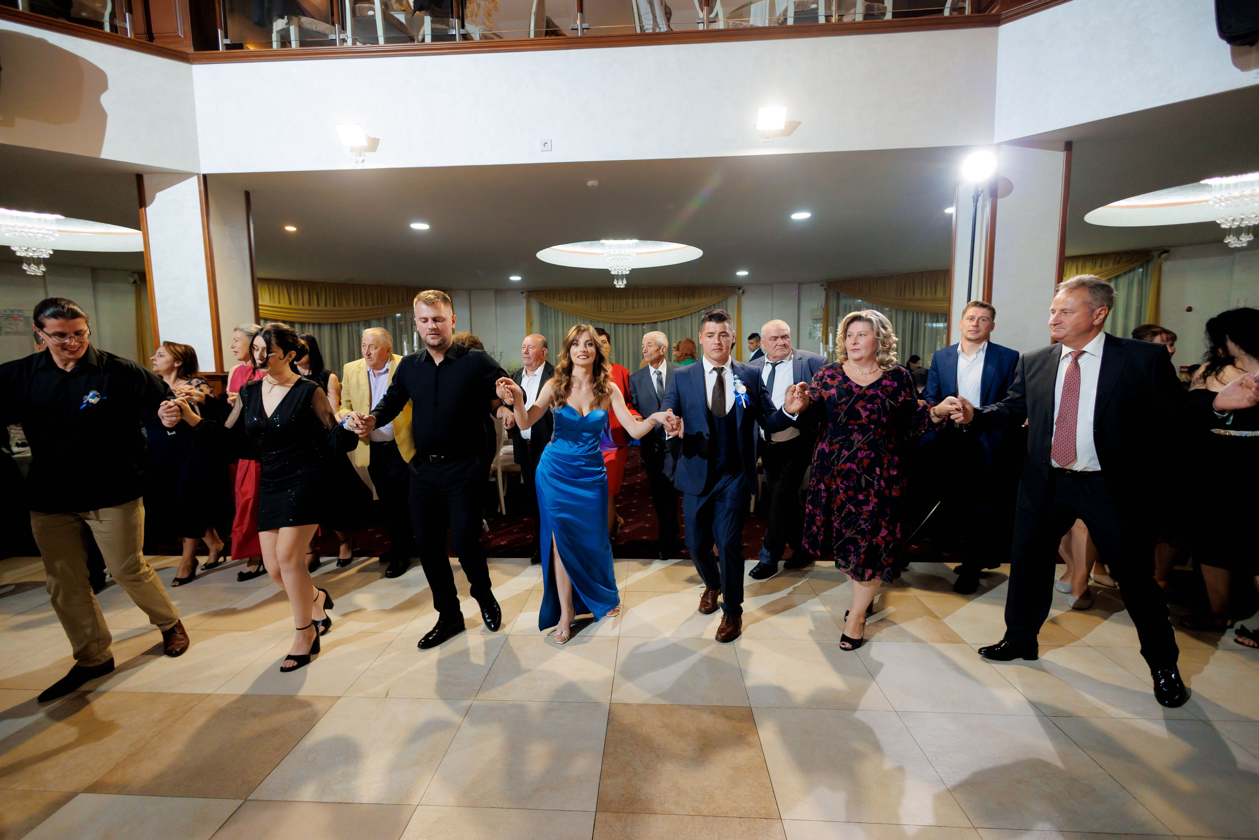 Loredana & Emilian – Ziua Nunții | Videografie - fotografie Botez Suceava, Iași, Botoșani. Servicii foto-video profesionale, pentru momente de neuitat