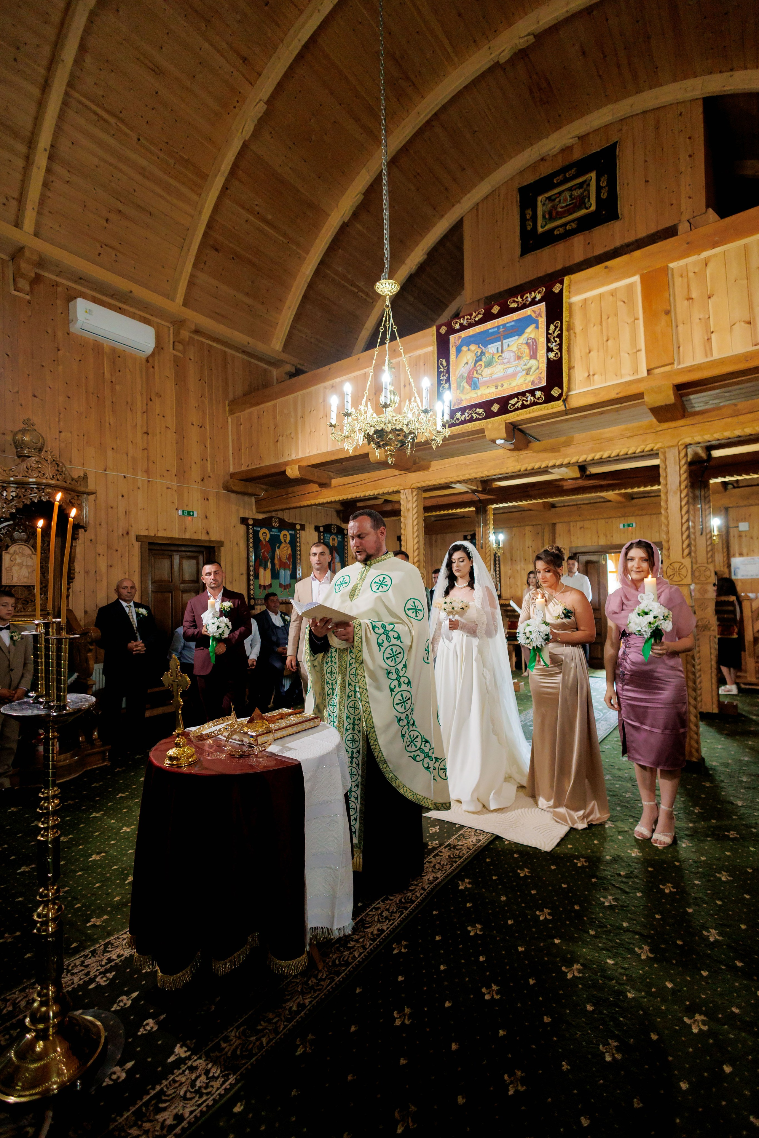 Nunta Nicoleta & Răzvan | Fotografie & Videografie Profesională. Servicii foto-video profesionale, pentru momente de neuitat