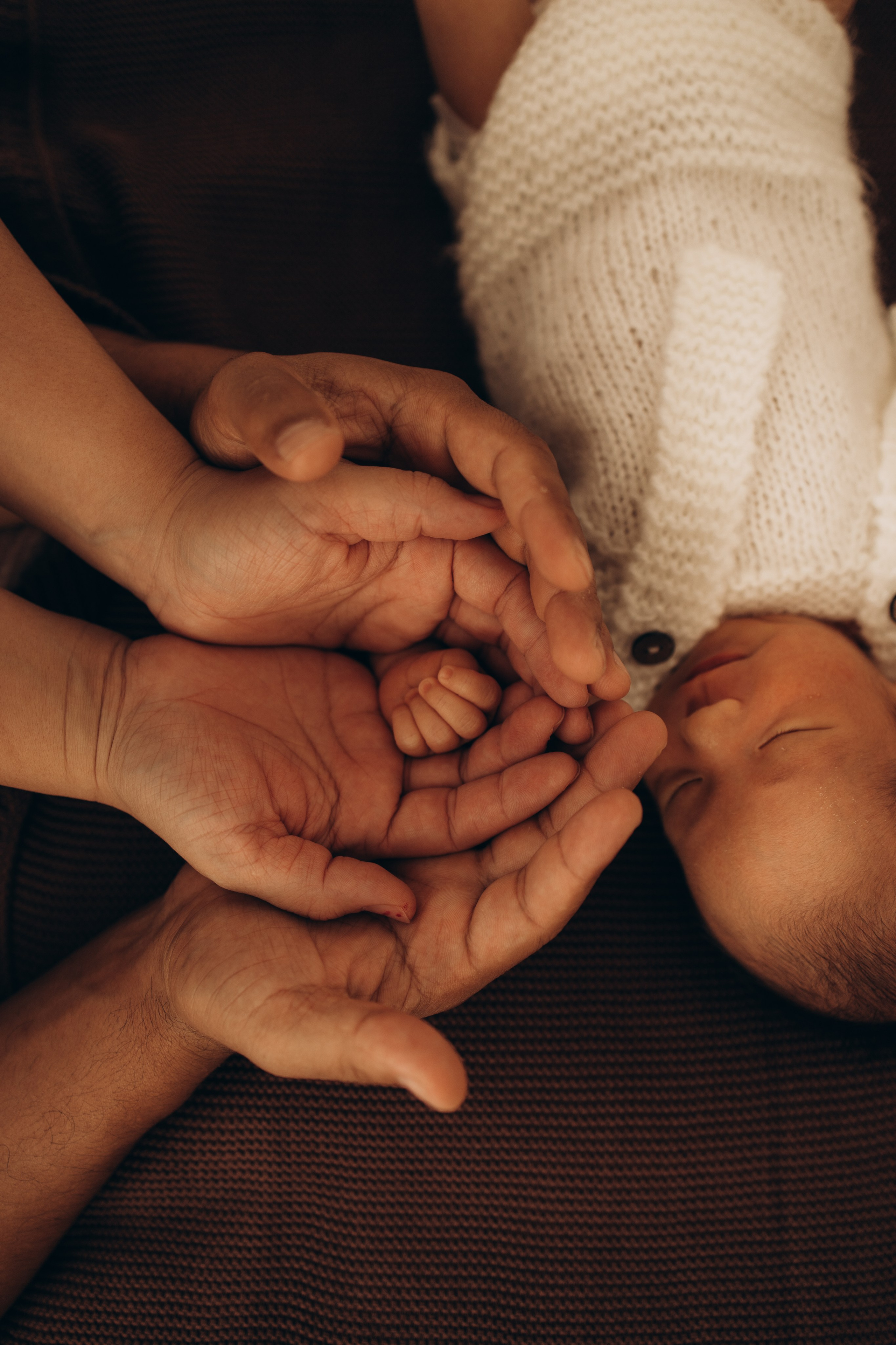 Pure love newborn. Фотограф родов, семей и новорожденных малышей в Дубае