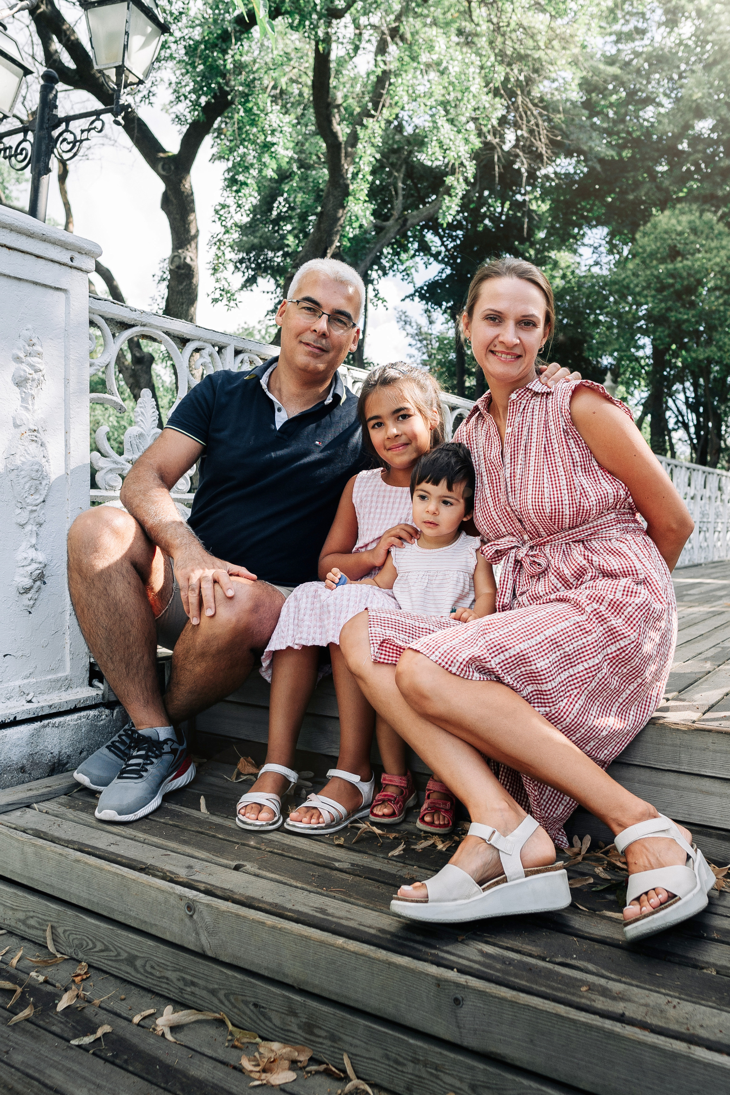 Расслабленные летние семейные фотографии в Стамбуле