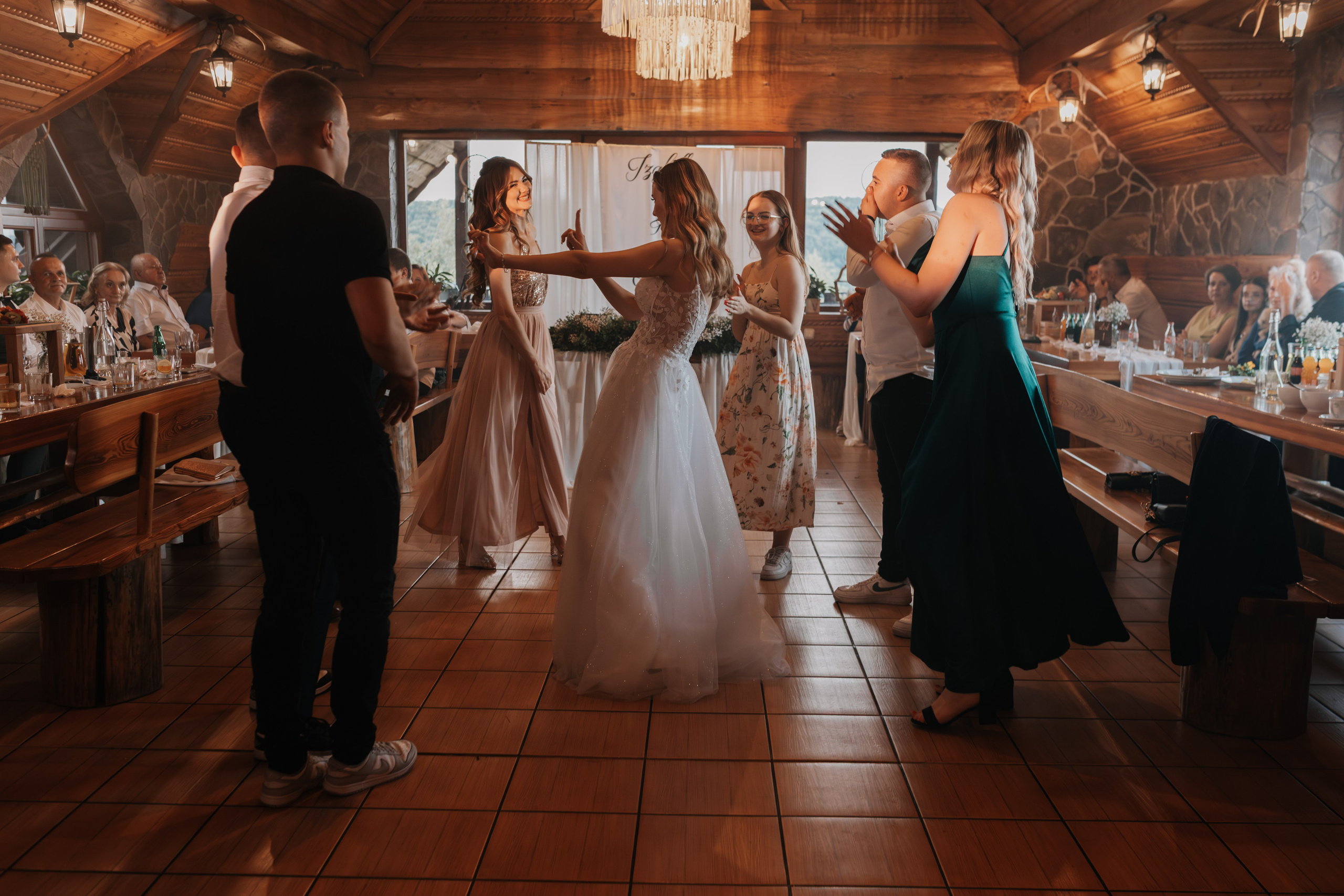 Ślub Izy&Kamila. Fotograf Brzesko – fotografia biznesowa, ciążowa, kobieca i reportaże, Beata Buziak