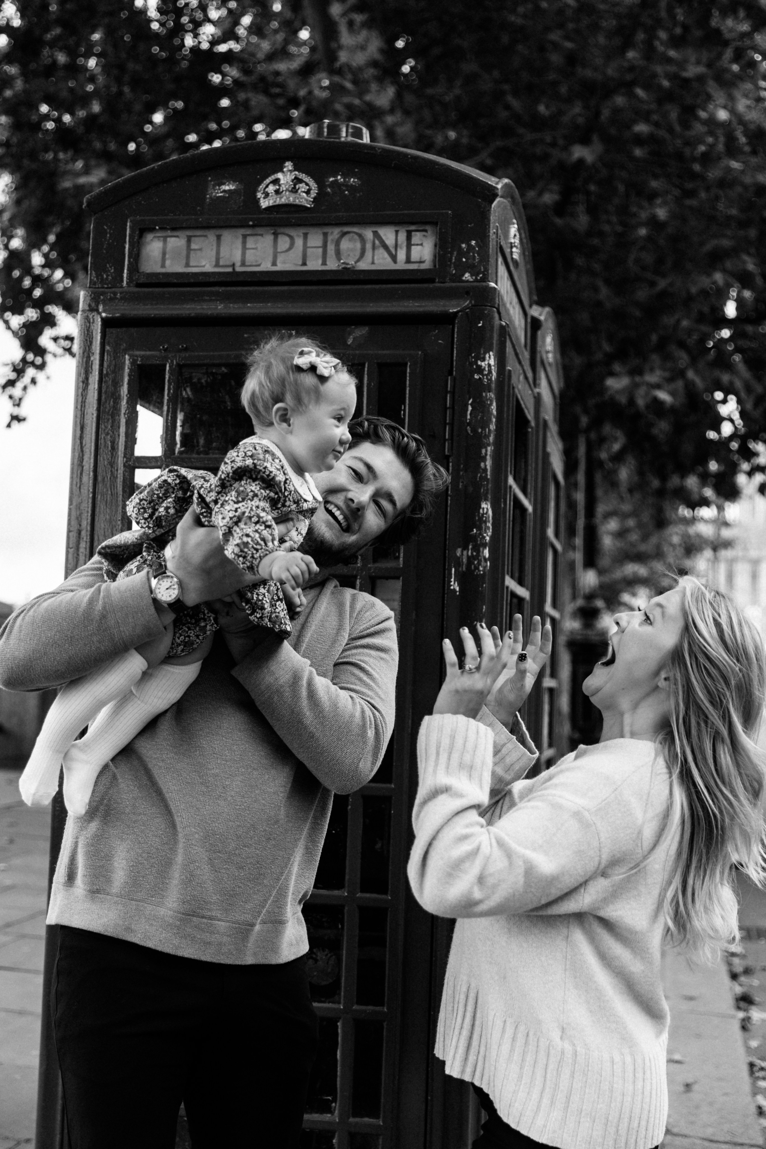 Family Photoshoot at Westminster. LondonPhotoStory — Vacation Photographer in London