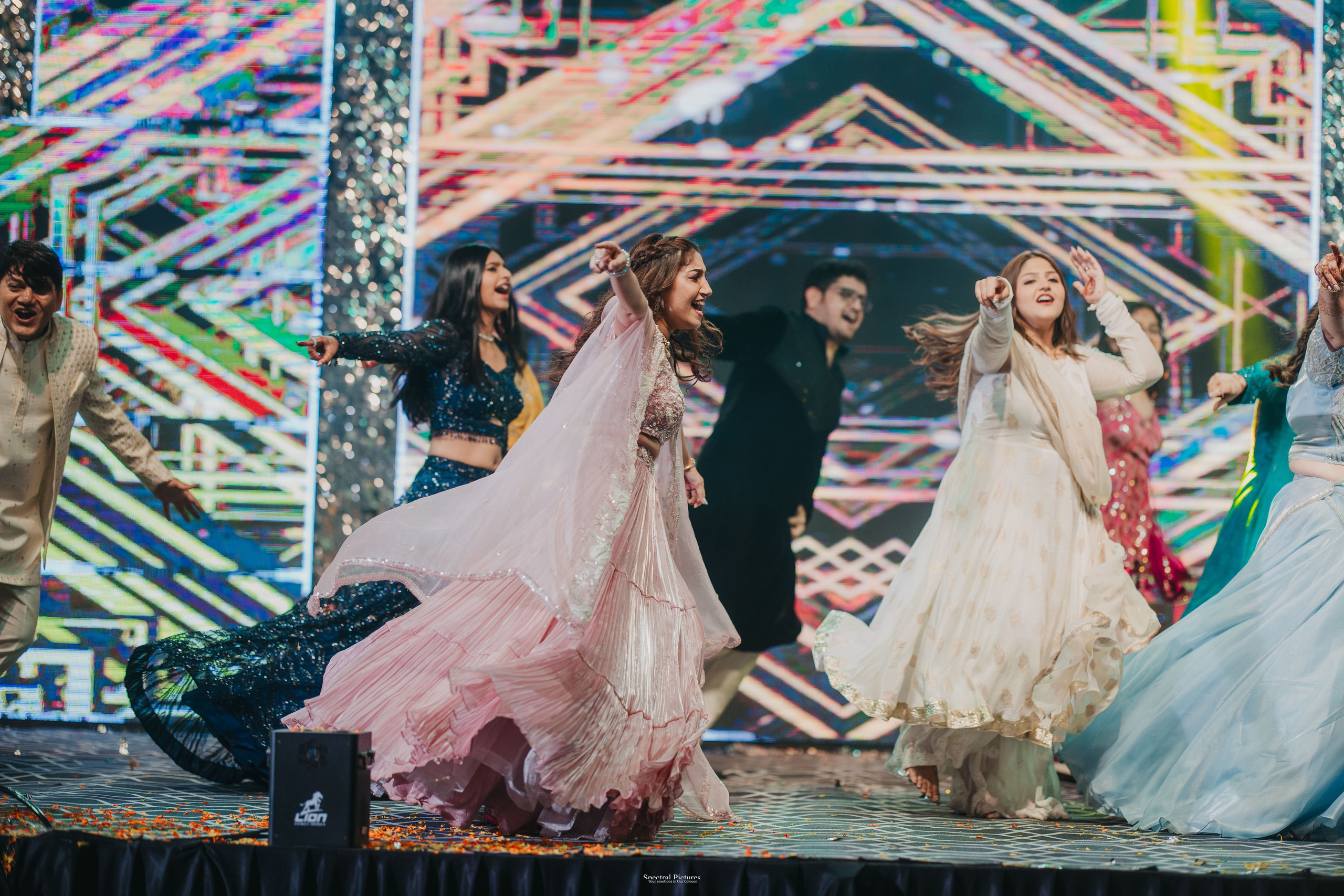 #ADIकीAESHहै