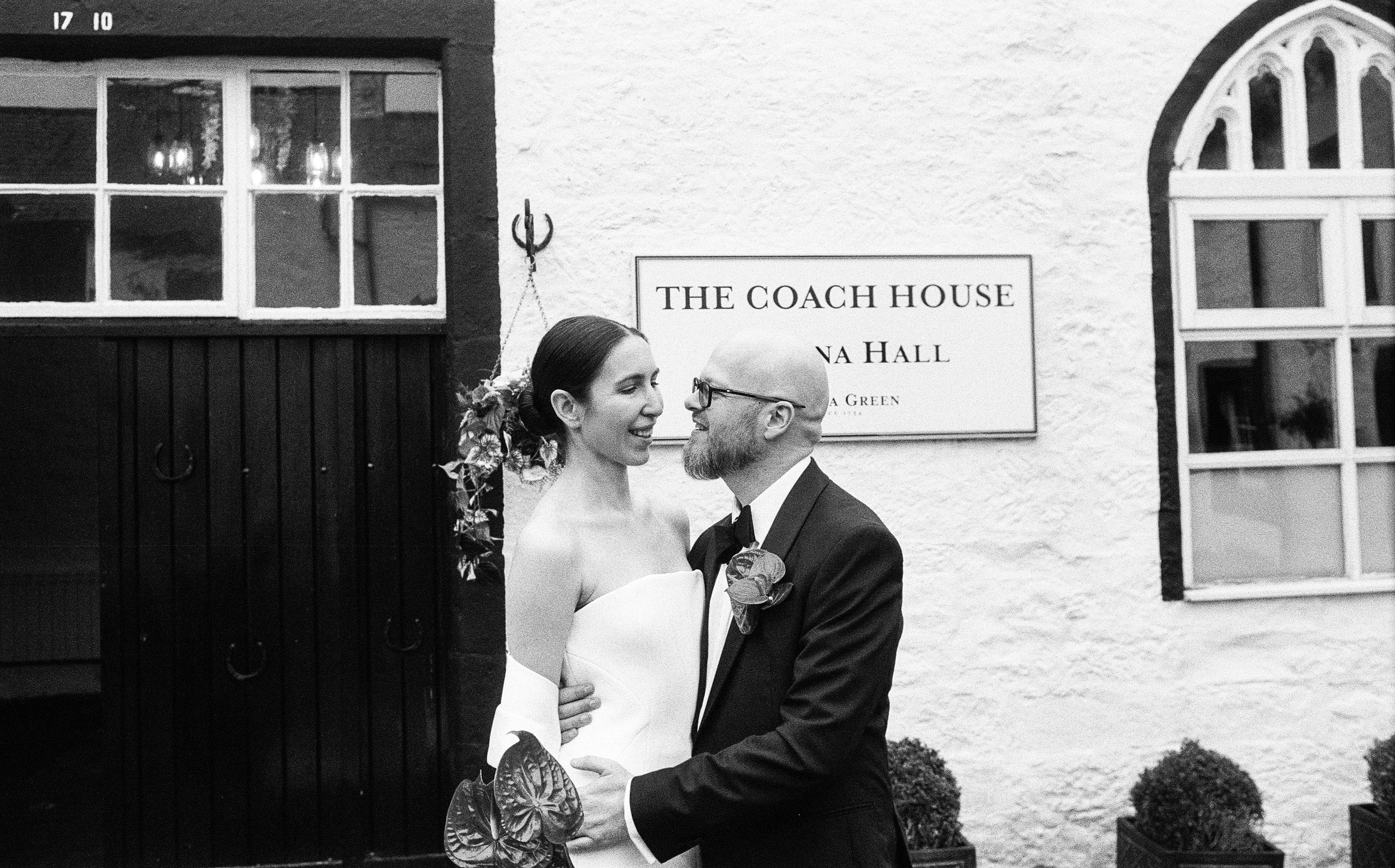 Wedding on Black n White Film. Molfar Visuals