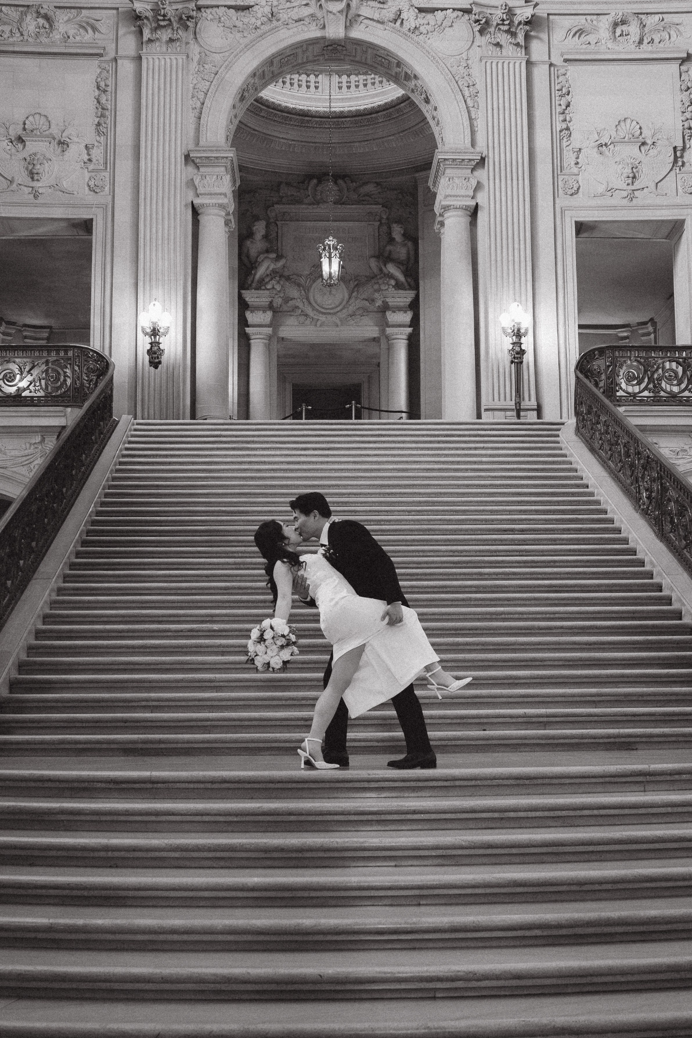 Elopement | City Hall. Sacramento & Bay Area Candid Photographer | photography_of.nadia