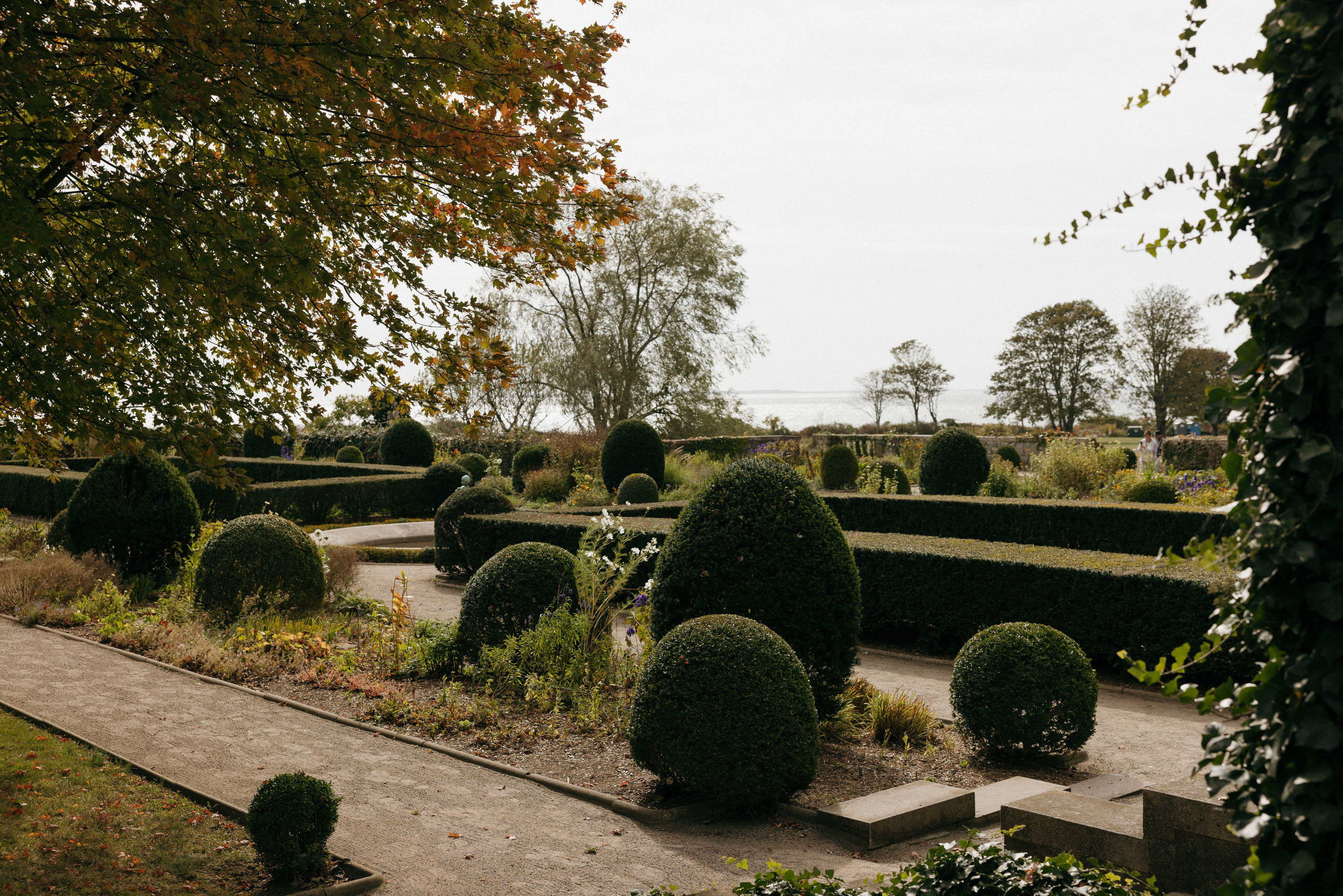 Yung & Cynia — Eolia Mansion Wedding. Rhode Island Wedding Photographer Tati Simpson