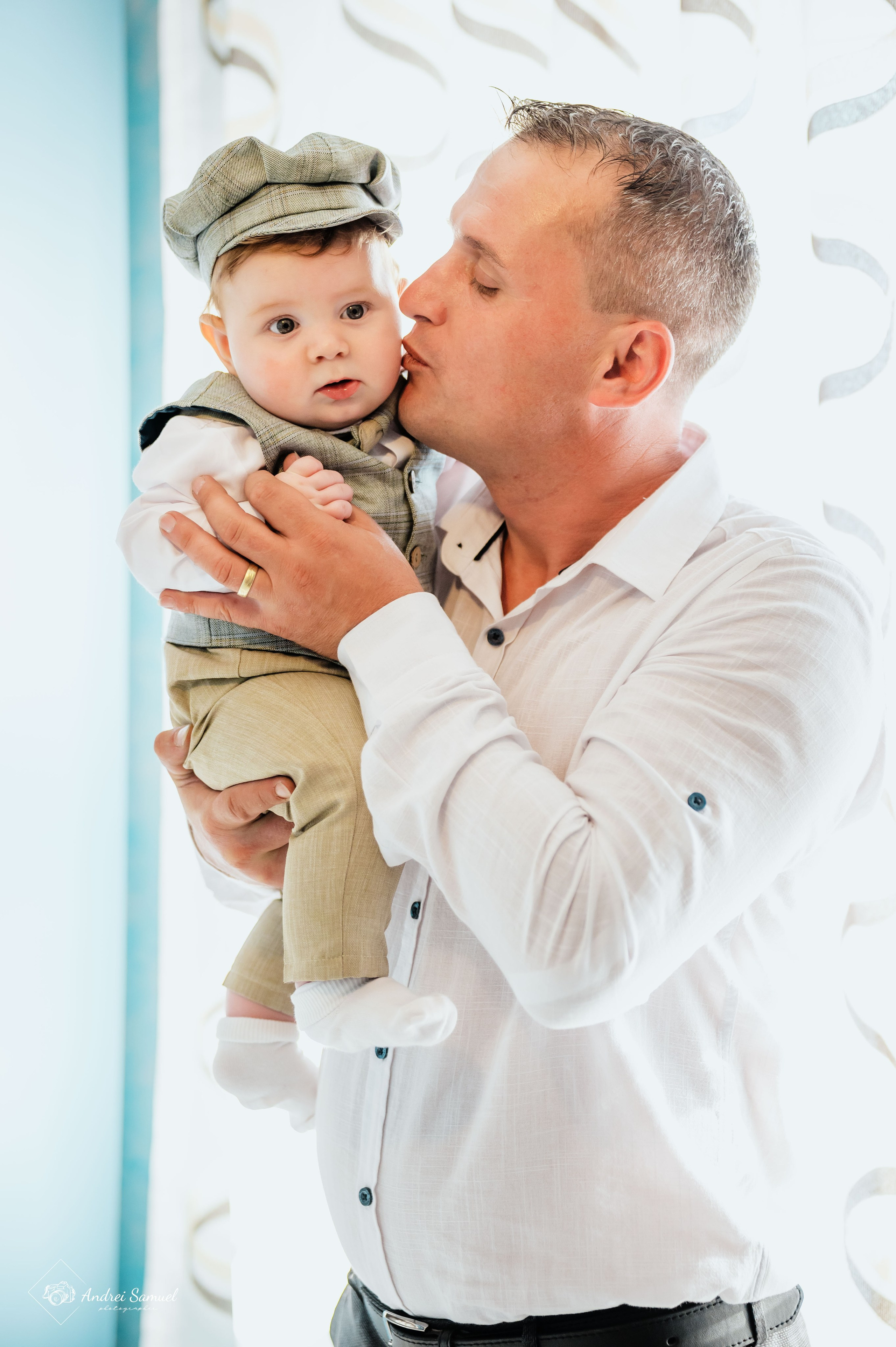 Darius Antonio. Andrei Samuel – Fotograf București | Evenimente, Studio, Imobiliare, Produs