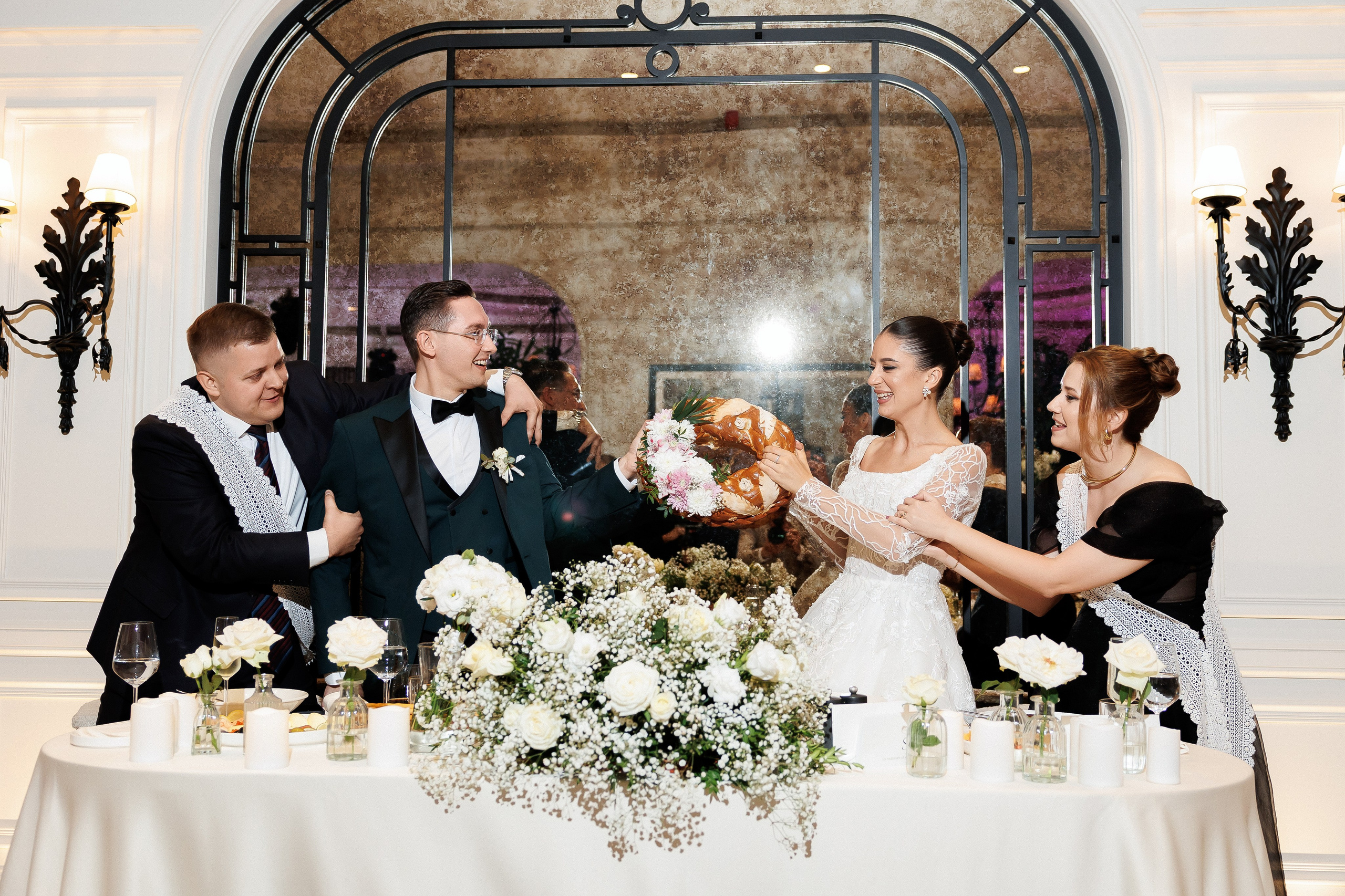 Serghei & Erica — Queen Residence. Servicii Foto și Video 067188353