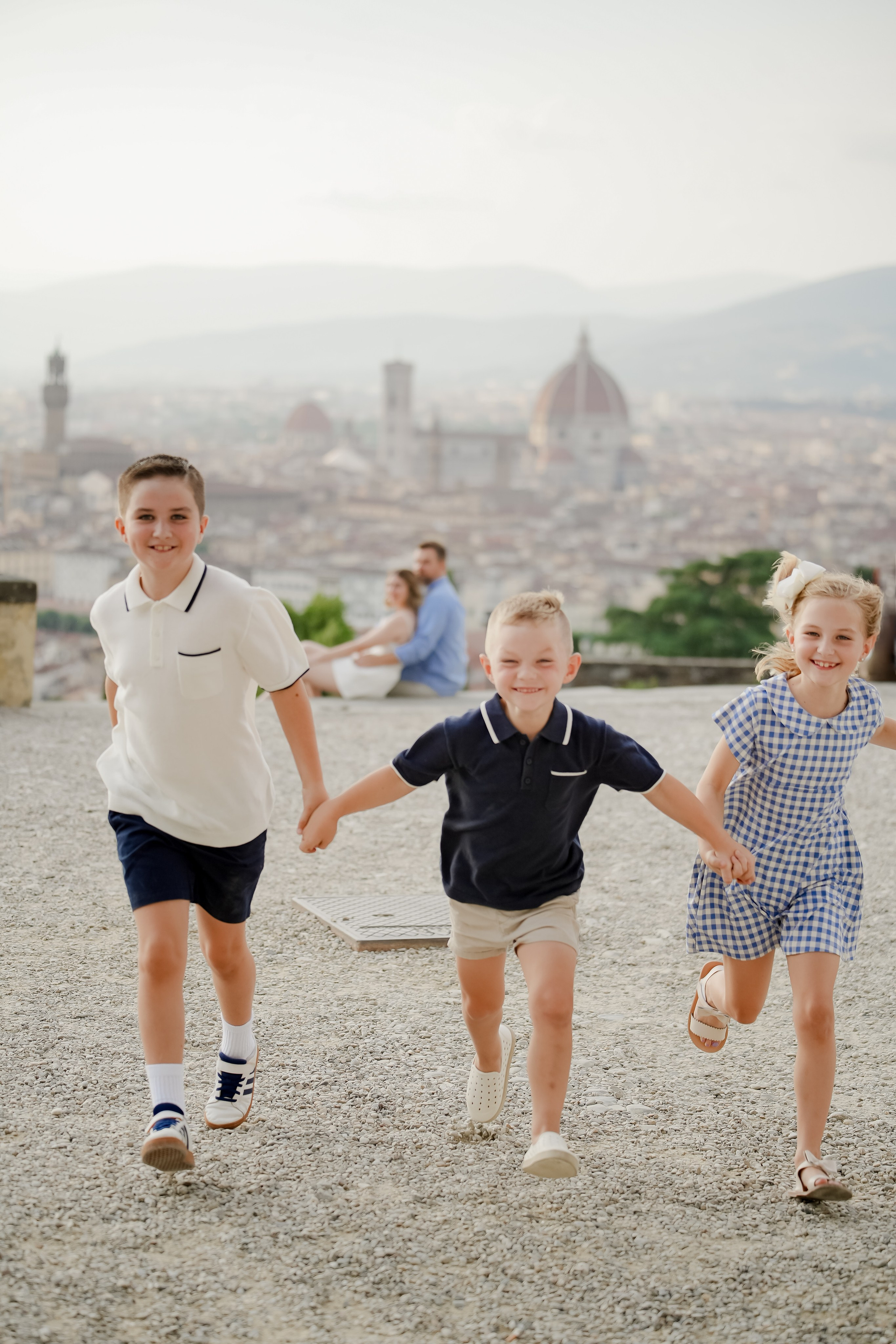 Mandy and Family. Wedding Photographer in Italy
