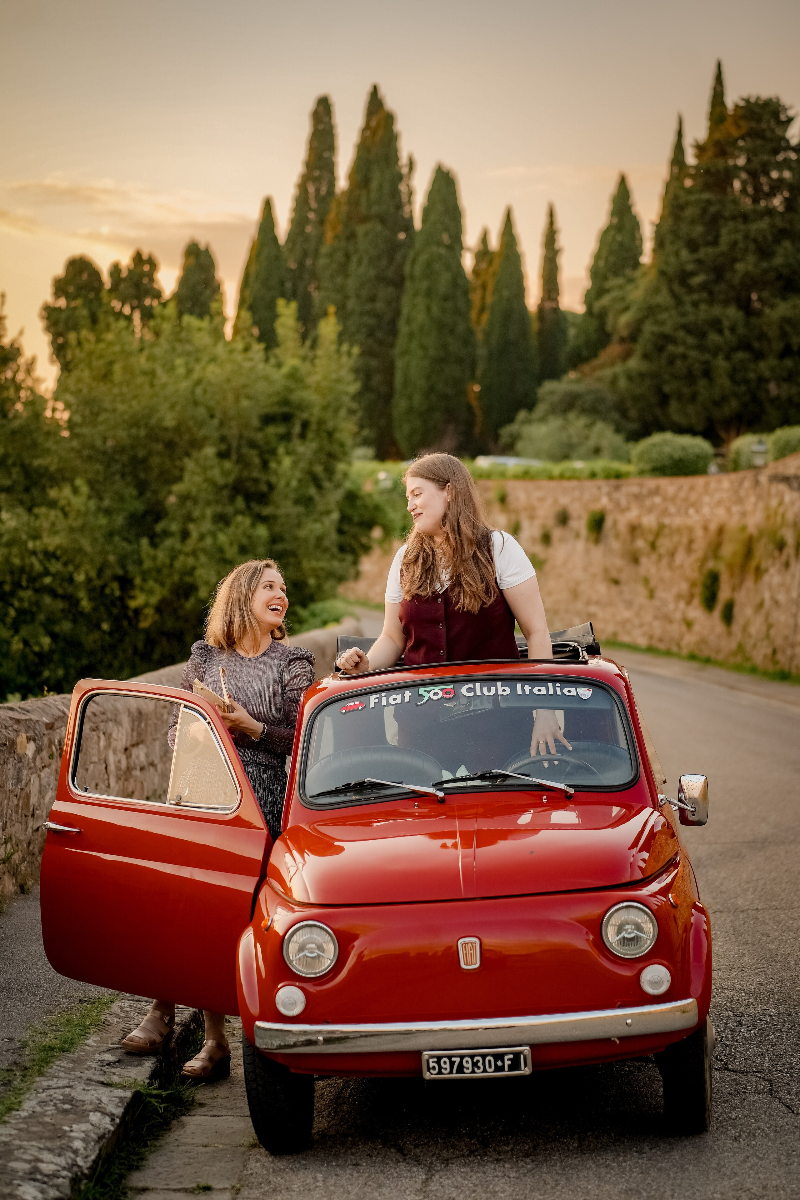 Jessica & Family. Wedding Photographer in Italy