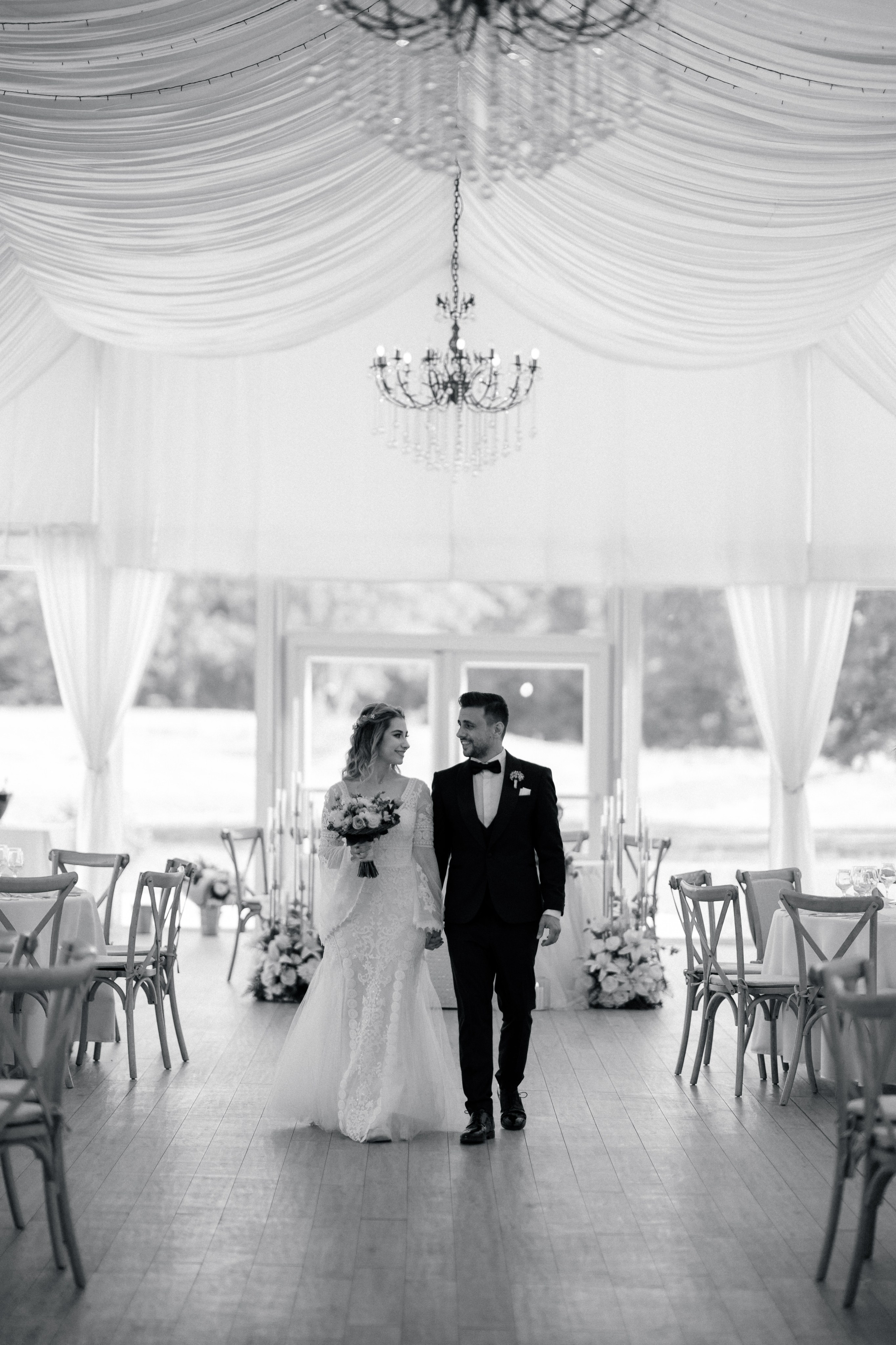 Sandra & Razvan. Destination Wedding Photographer Alex Pasarelu