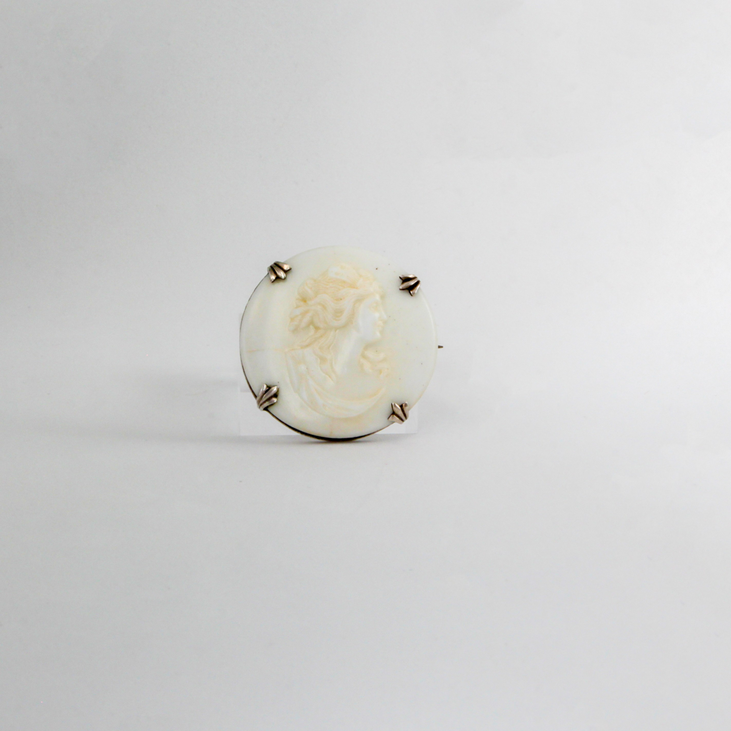 Muse. Современнные и актикварные украшения в Барселоне, Москве и Санкт-Петербурге