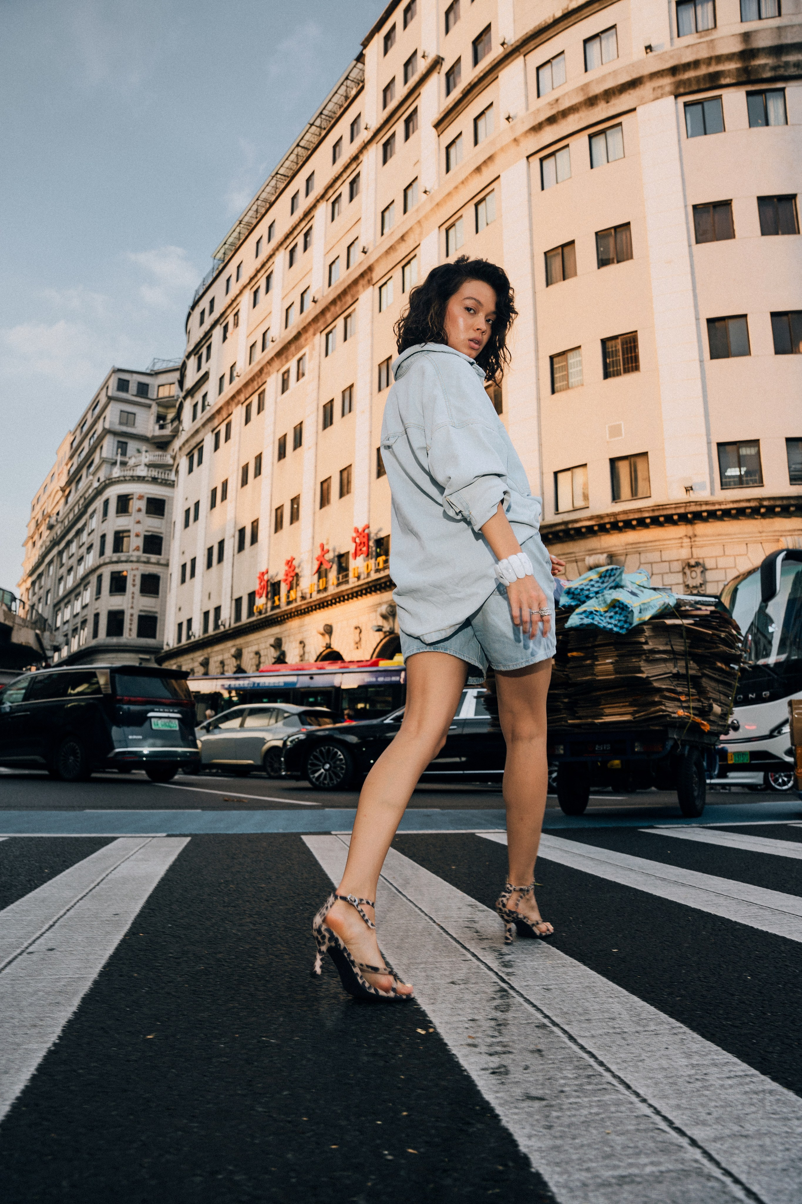JULIA in tne CIty. Фотограф В Гуанчжоу и Шэньчжэнь Андрей Лопатин