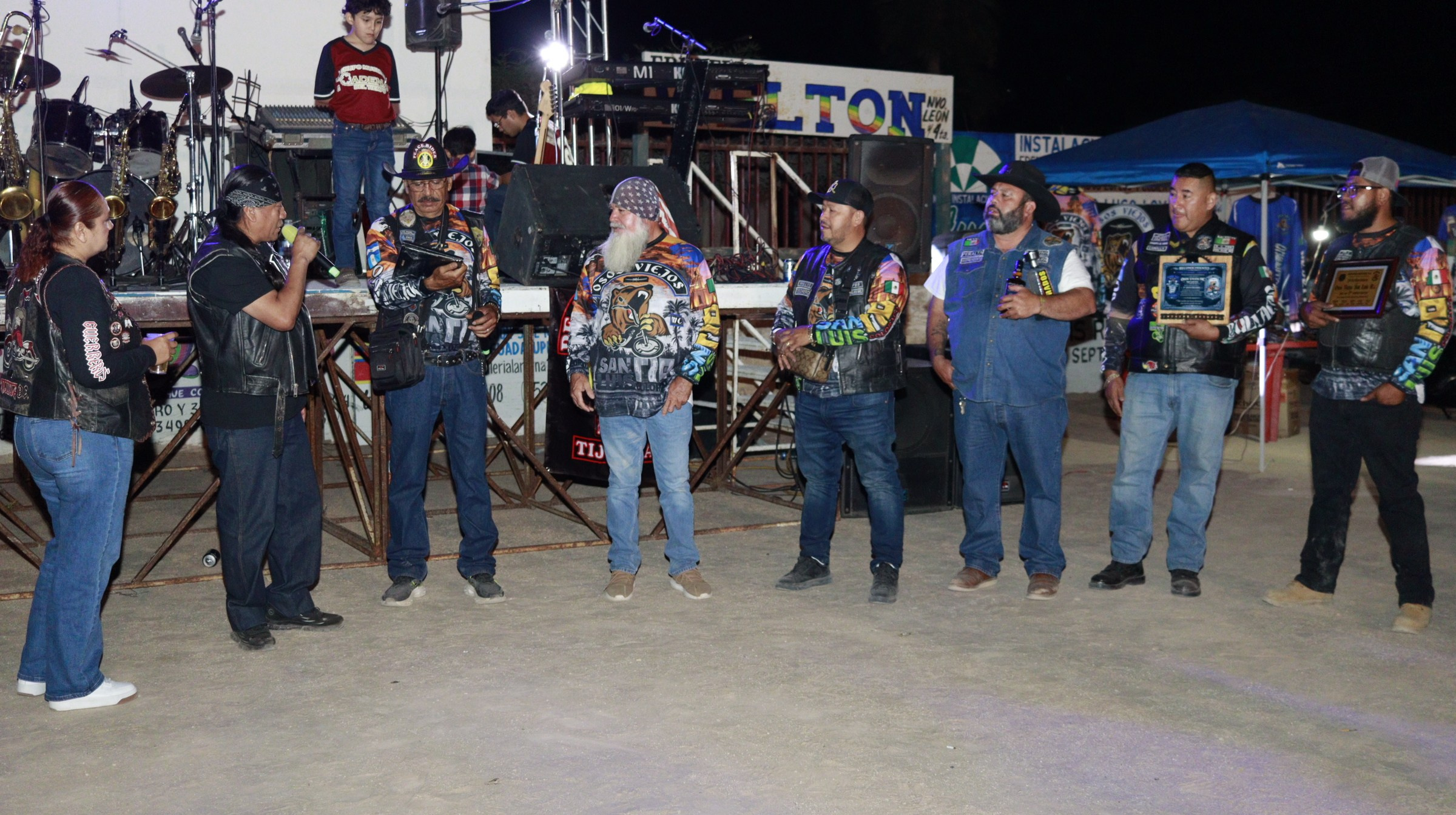 OSOS VIEJOS, 2DO ANIVERSARIO. Principal