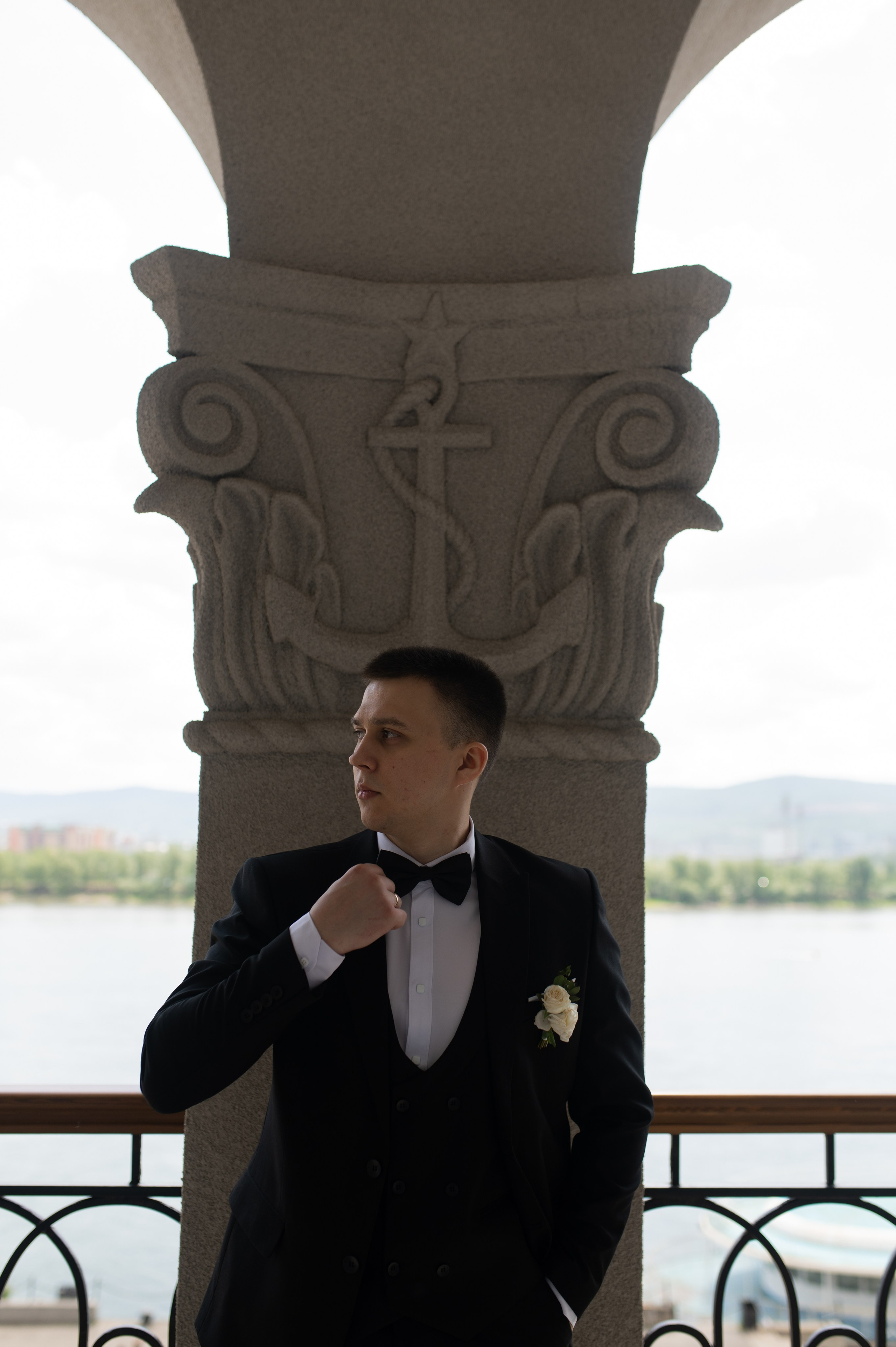 Smile. Wedding and commercial photographer