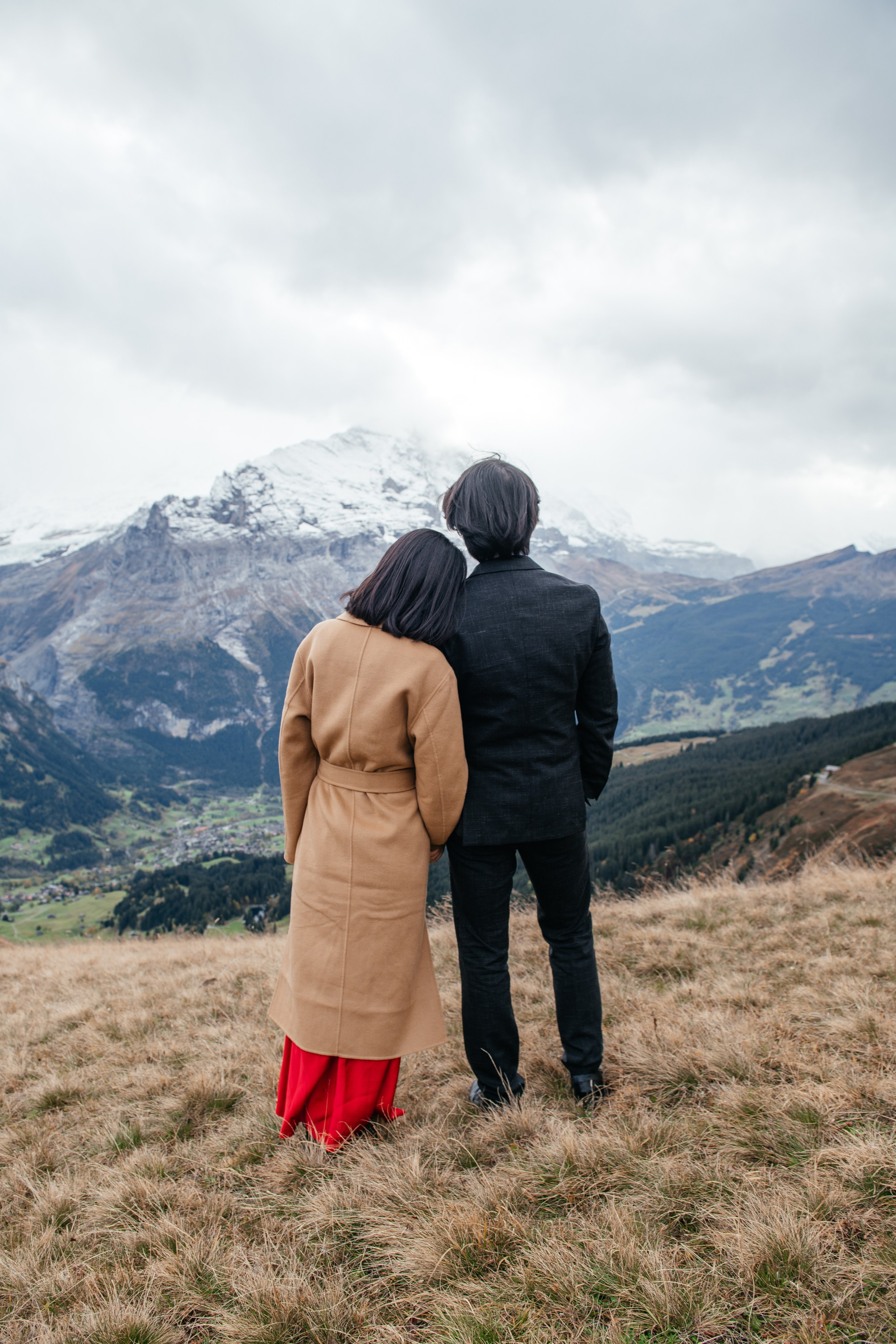 Kaiwen & Xiaoming Grindelwald, Switzerland. I am Elena Altendorfer. Wedding photographer in Zurich and Switzerland