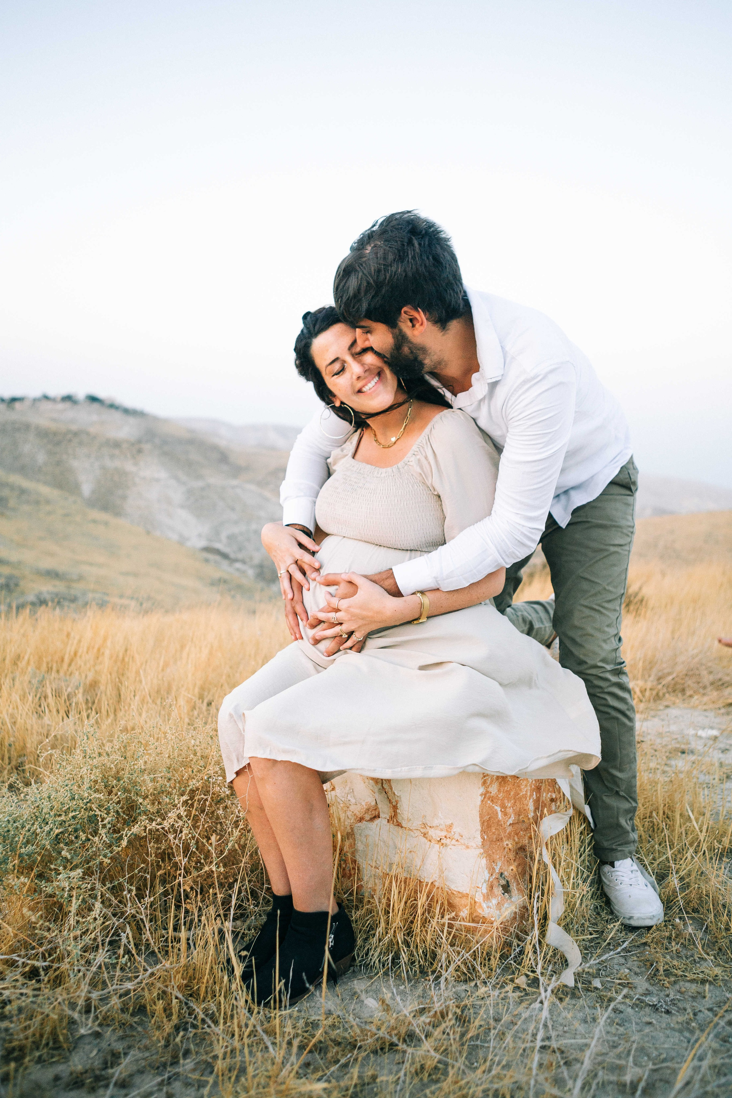 PREGNANT PHOTOSESSION IN THE DESERT. PHOTOGRAPHER IN ISRAEL