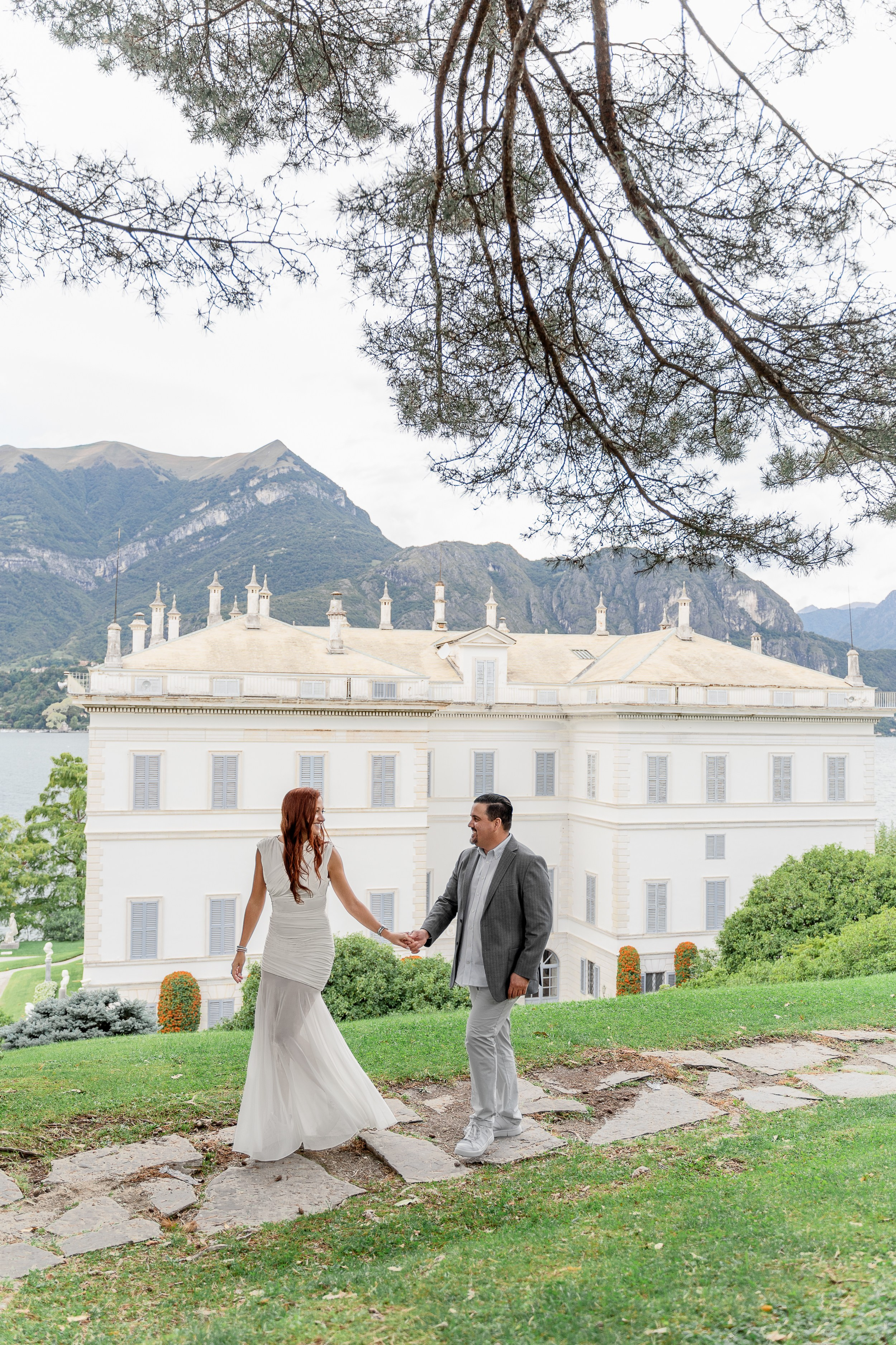 Villa Melzi Secret Proposal in Bellagio. Proposal Photographer in Lake Como