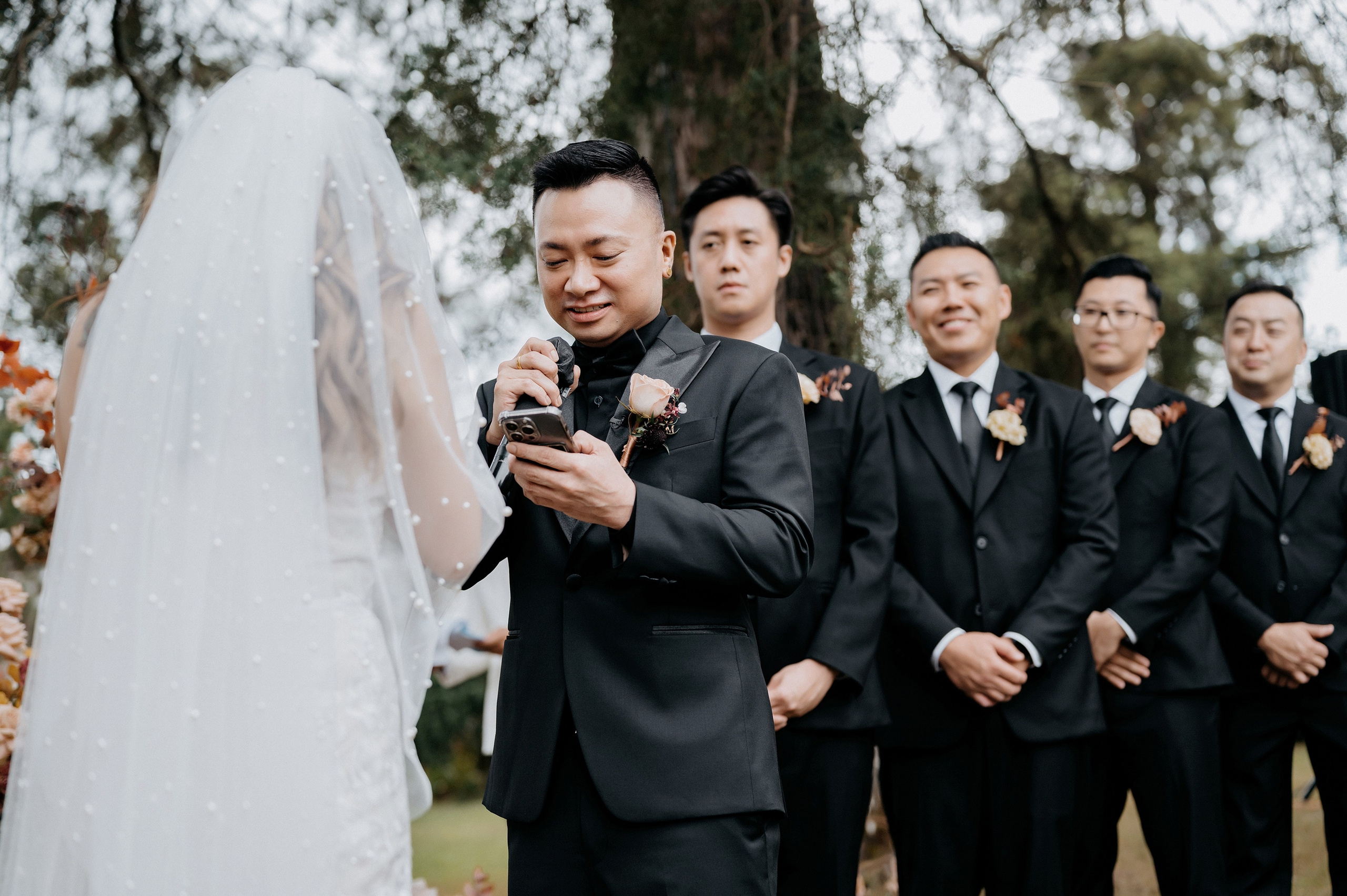 JESSE & MIMI / The Vows. Nhiếp ảnh gia đám cưới hàng đầu tại Thành Phố Hồ Chí Minh