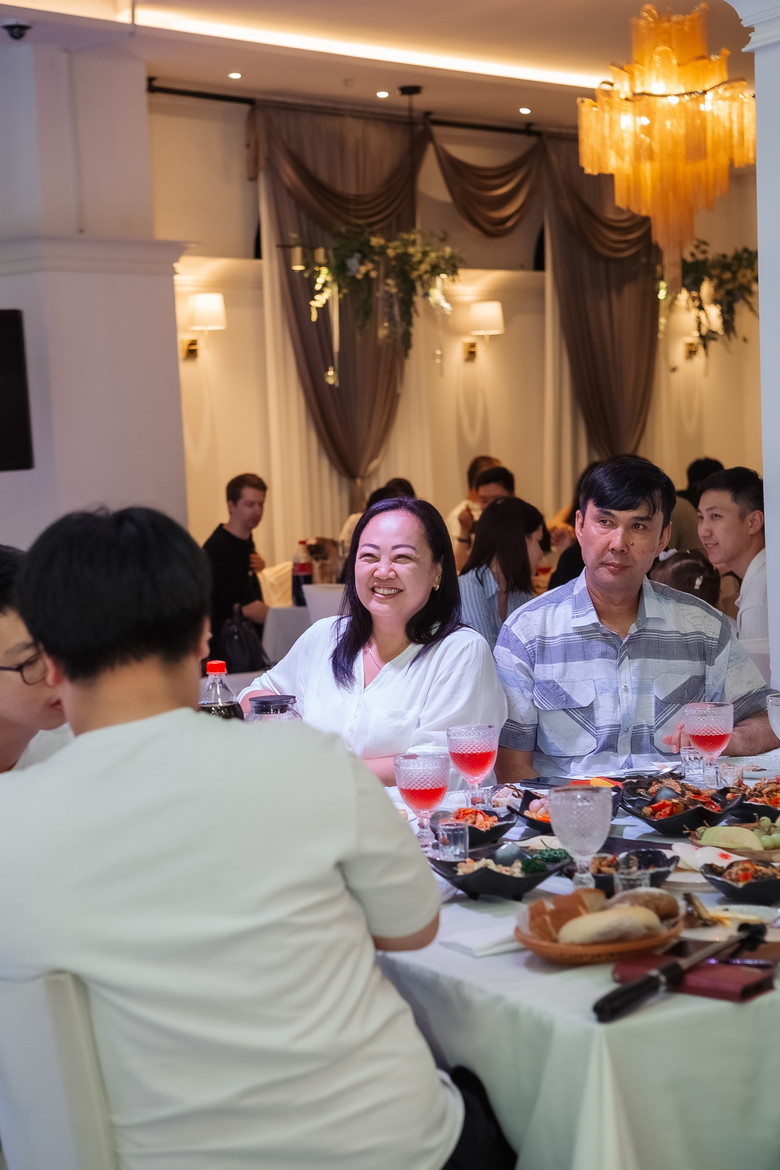 Тео дома и в ресторане. Фотограф беременности, ньюборн и годовасиков в Корее Жанна Хан