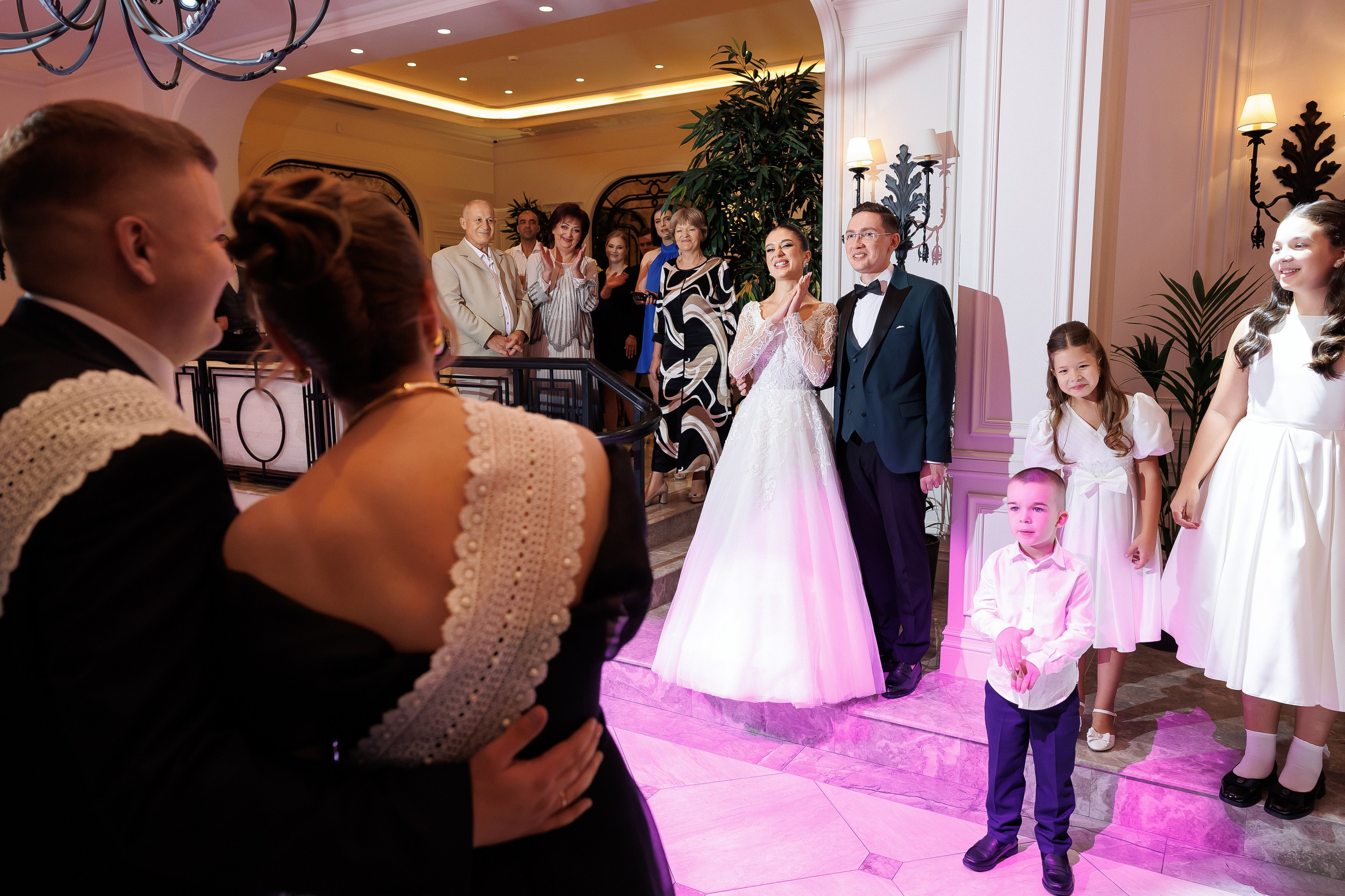 Serghei & Erica — Queen Residence. Servicii Foto și Video 067188353