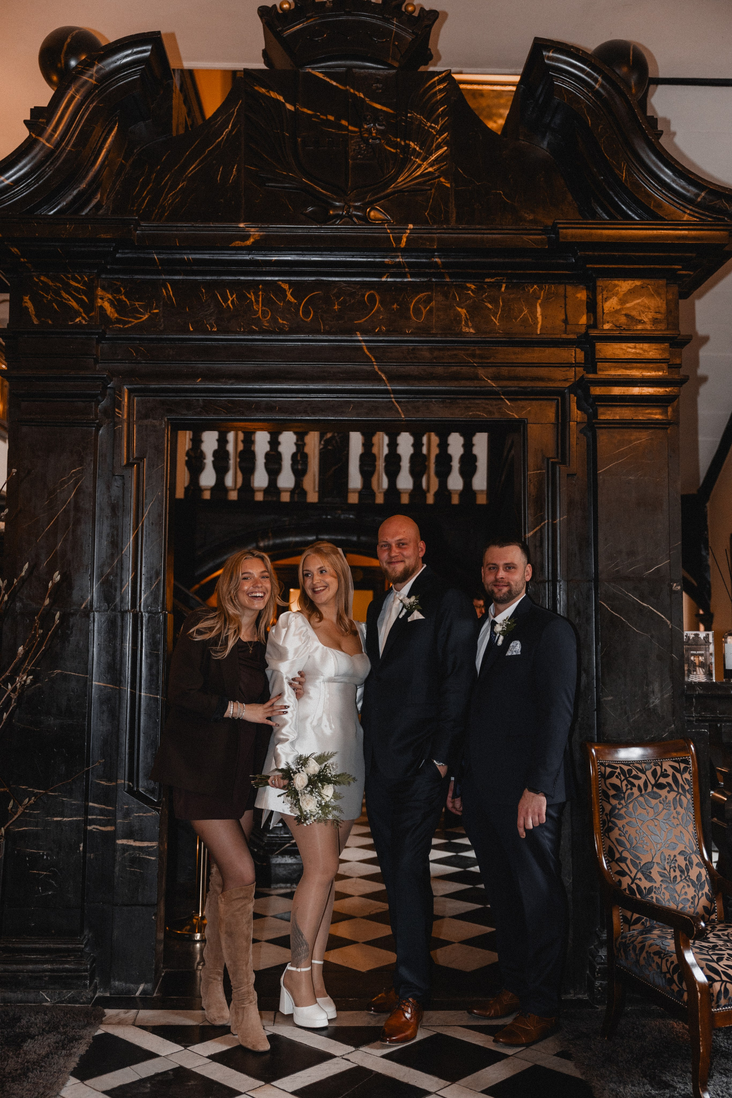 Louisa & Niklas | Schlosshotel Hugenpoet. Photographer in Bochum Dolia Halyna