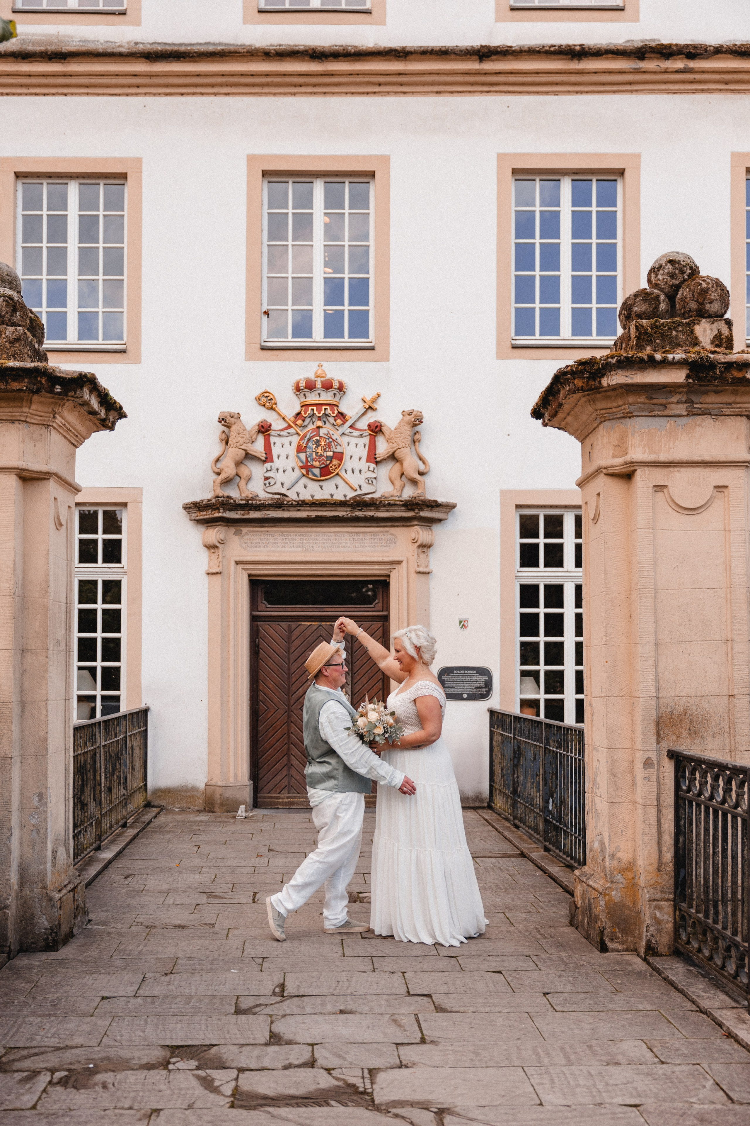 Cathi & Ela | Schloß Borbeck. Hochzeitsfotografie |Hochzeitsfotograf Bochum | Hochzeitsfotograf Dortmund | Hochzeitsfotograf Essen | Hochzeitsfotograf Ruhrgebiet