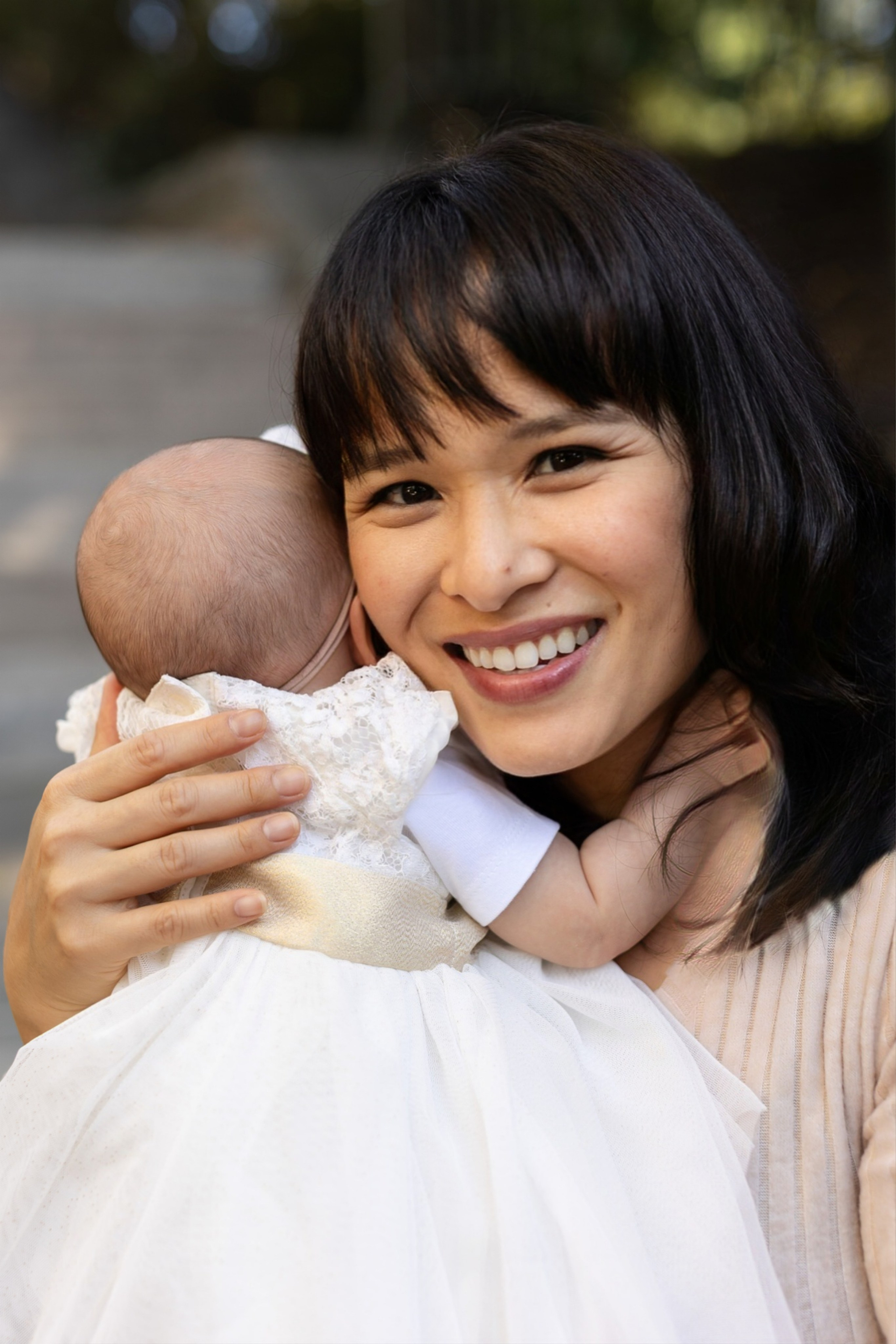 Family photoshoot in Carl Schurz Park. Family, lifestyle, and commercial photography in New York and New Jersey