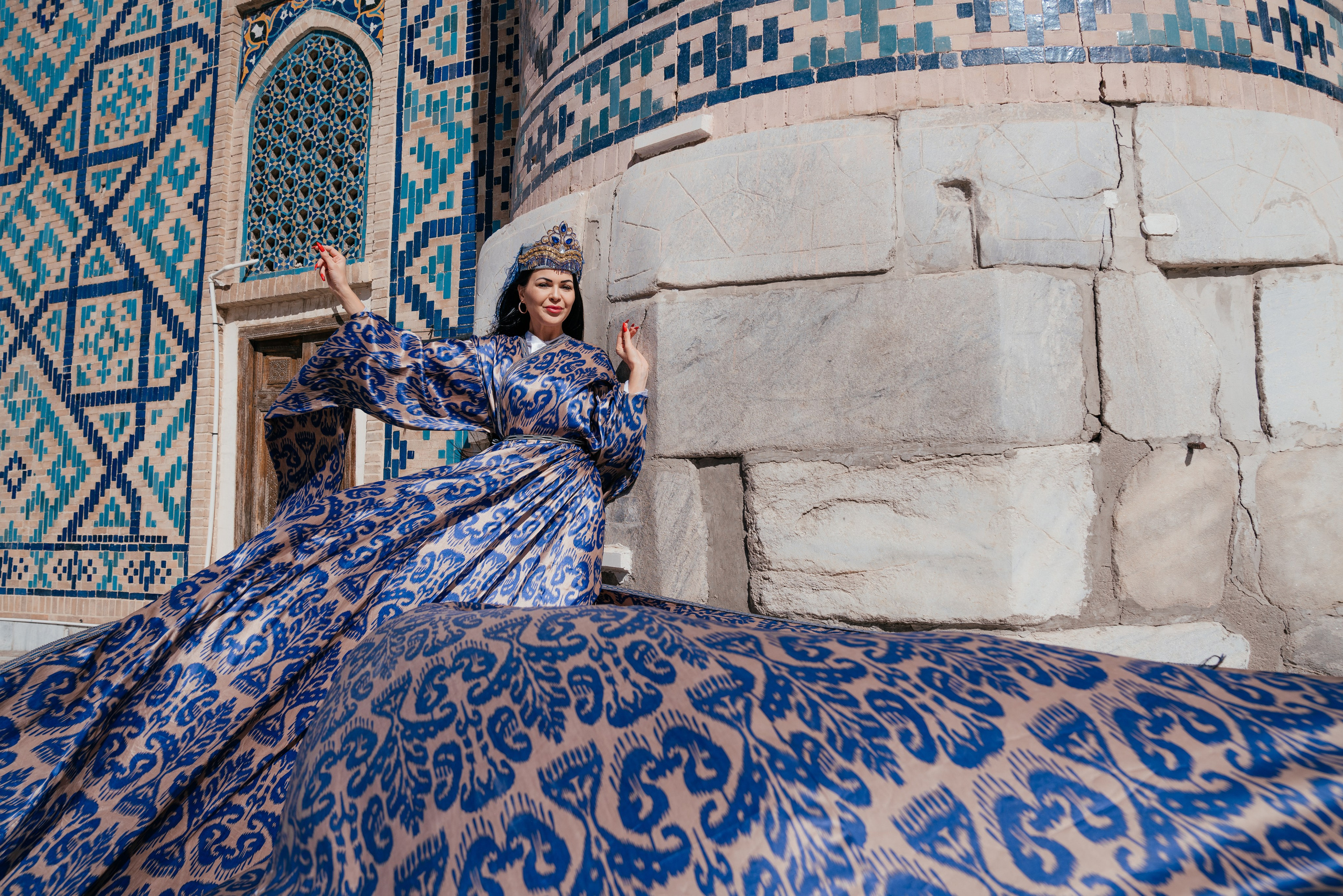 Национальные платья для фотосессий в Ташкенте. Фотограф в Узбекистане и Самарканде Джасур Марупов