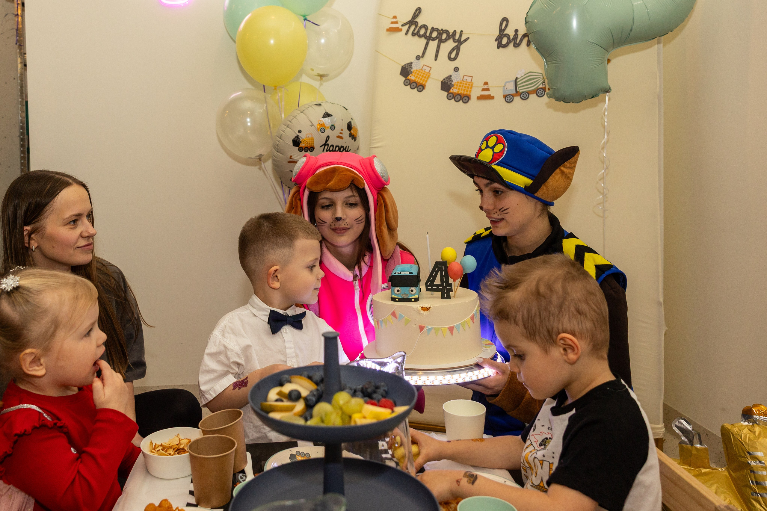 День рождения Артёма 24 января 2026 года. Семейный и детский фотограф в Варшаве Мила Бобровская