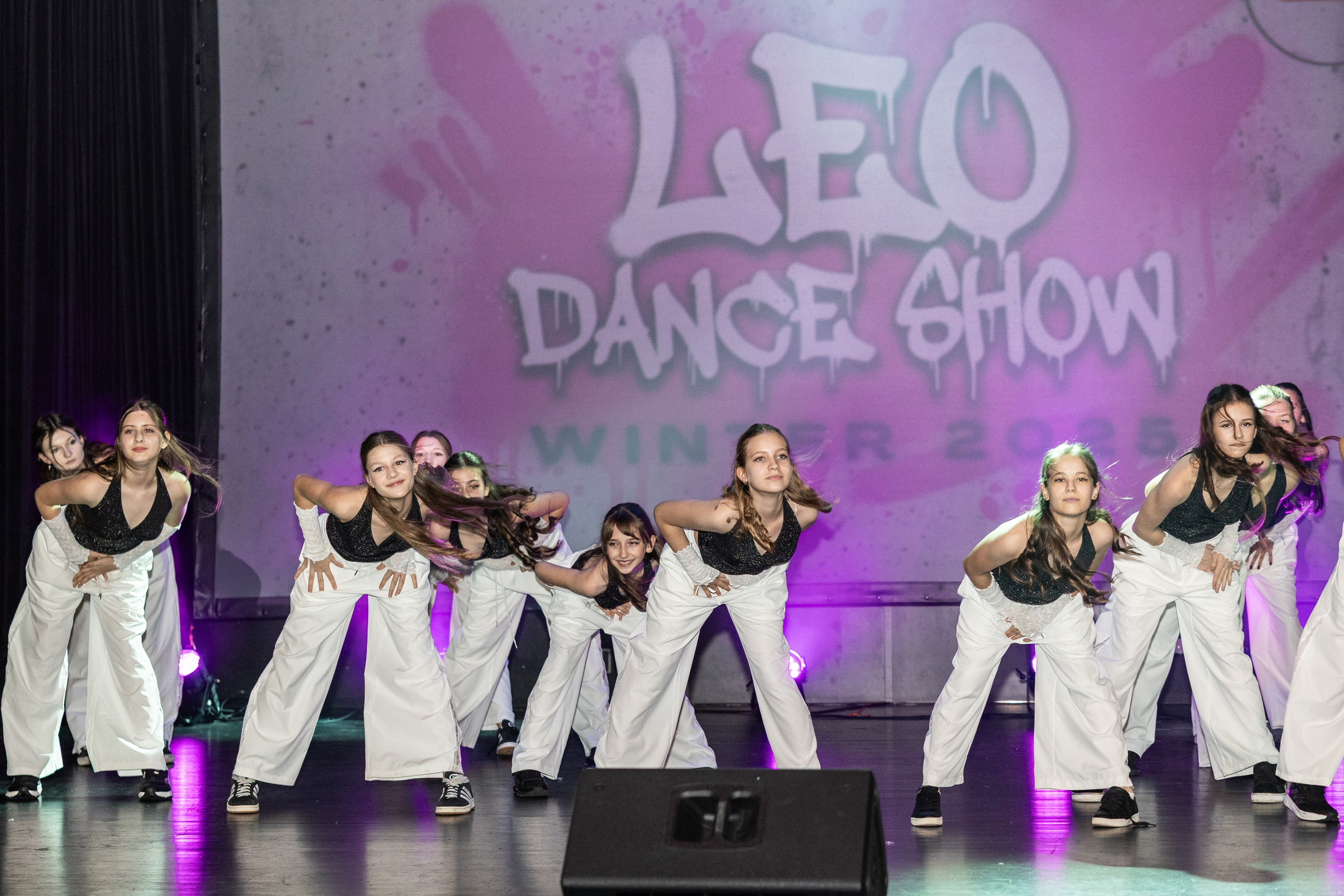 LEO DANCE SHOW WINTER 2025. Семейный и детский фотограф в Варшаве Мила Бобровская