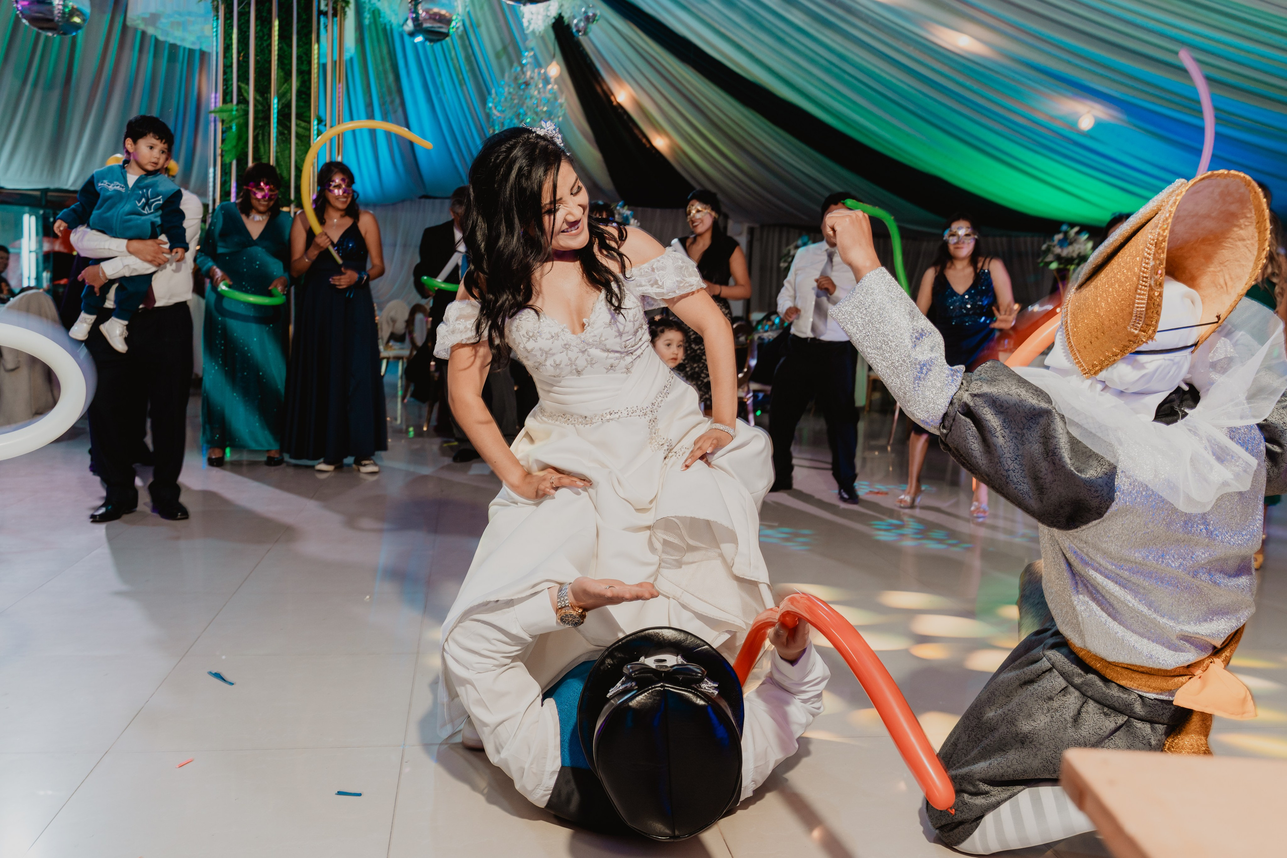 GABRIELA + JORGE | BODA CIVIL RELIGIOSA. Studio KVTA | Fotografía y Video de Bodas en Arequipa