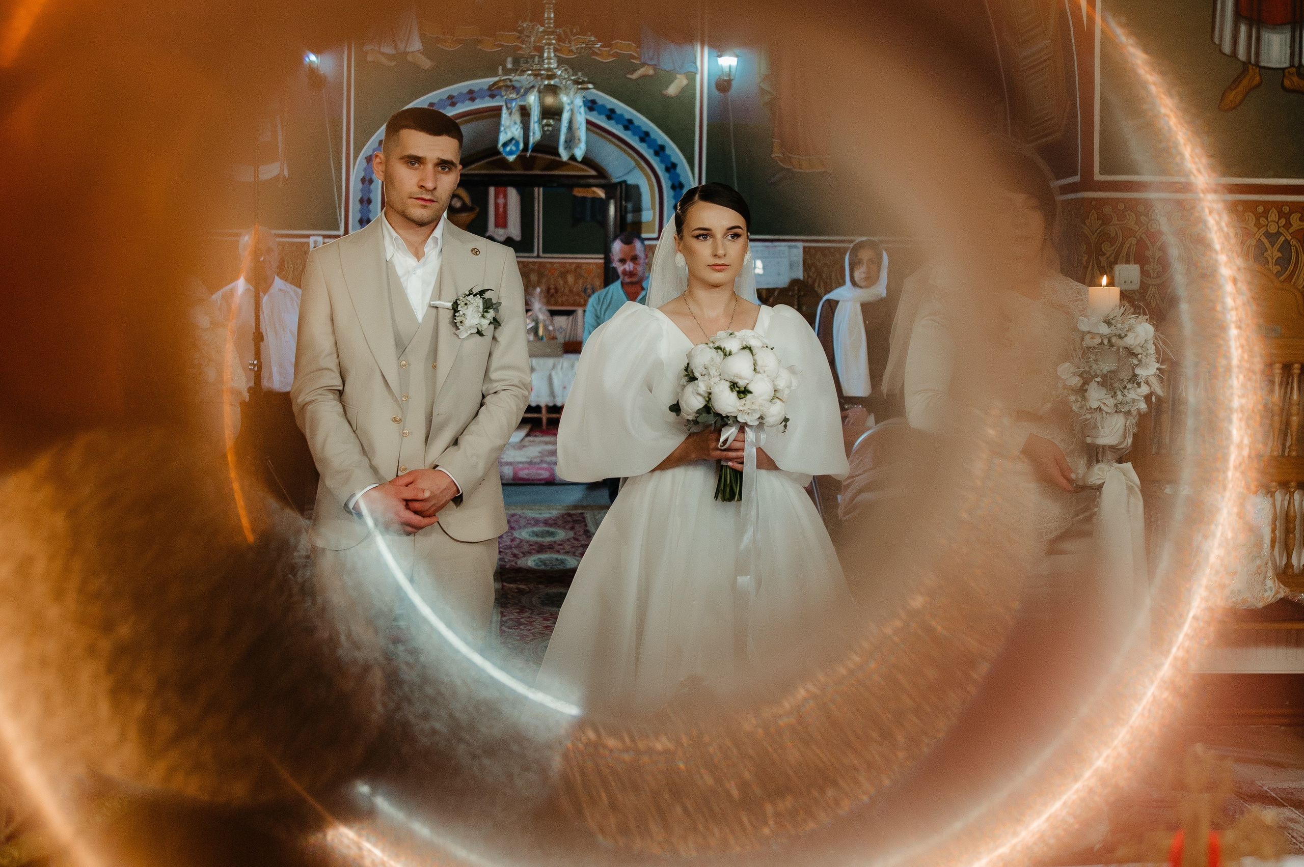 Nunta restransa in luna mai, cu sedinta foto la Conac Polizu. Proud Vision Weddings | Wedding Photography & Film — Servicii profesionale Foto Video Nunta Iasi