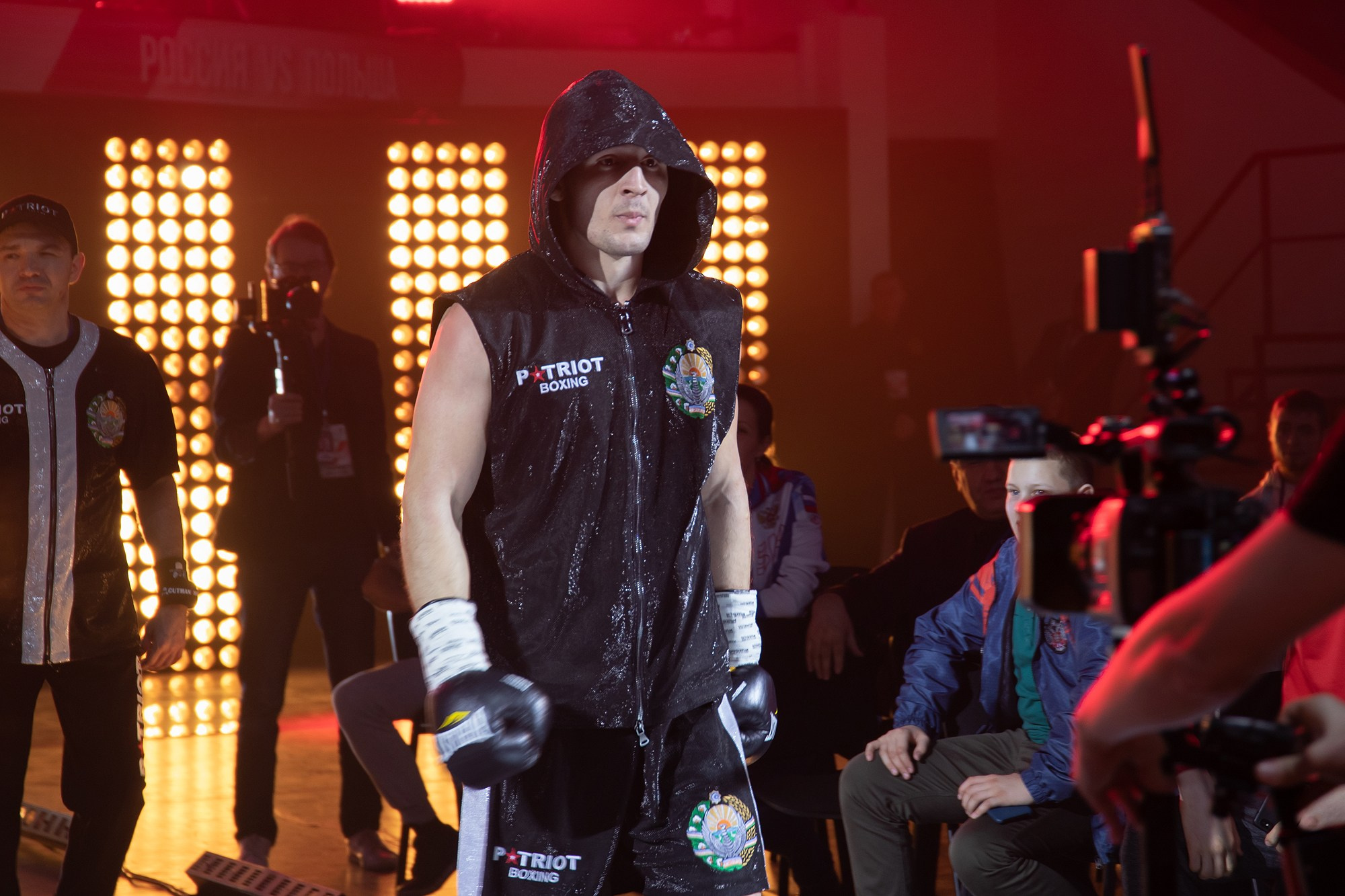 Zweites Allrussisches Boxforum. Fotofrafin in Deutschland