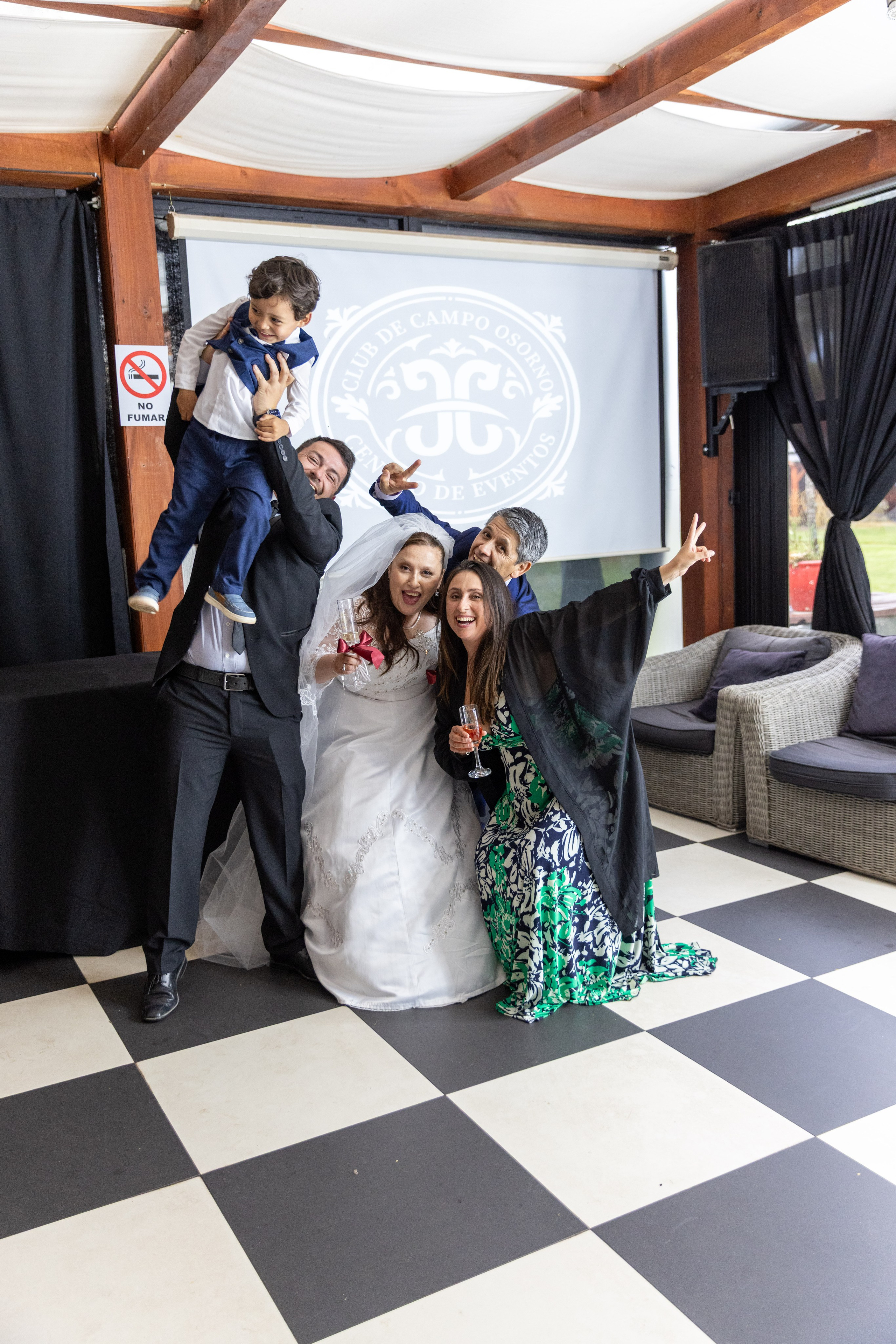 Cecilia y Patricio. Dinka & Emilio - El arte de preservar lo que no se repite