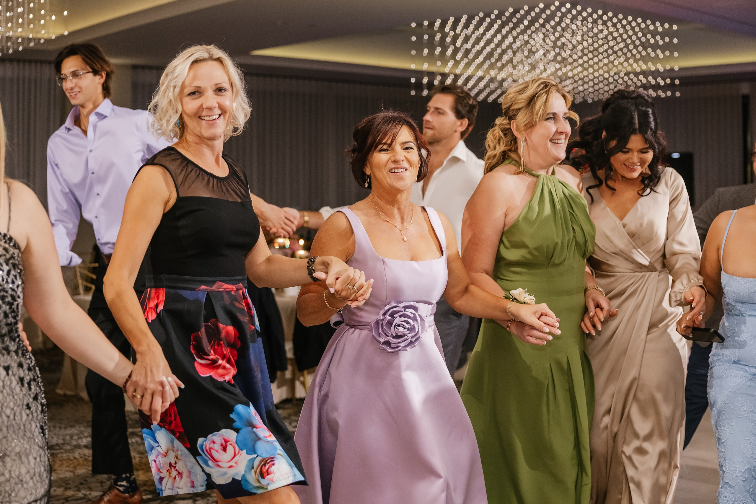 09.06.2025 Wedding. Wedding family event photographer in Chicago Nick Yushevich