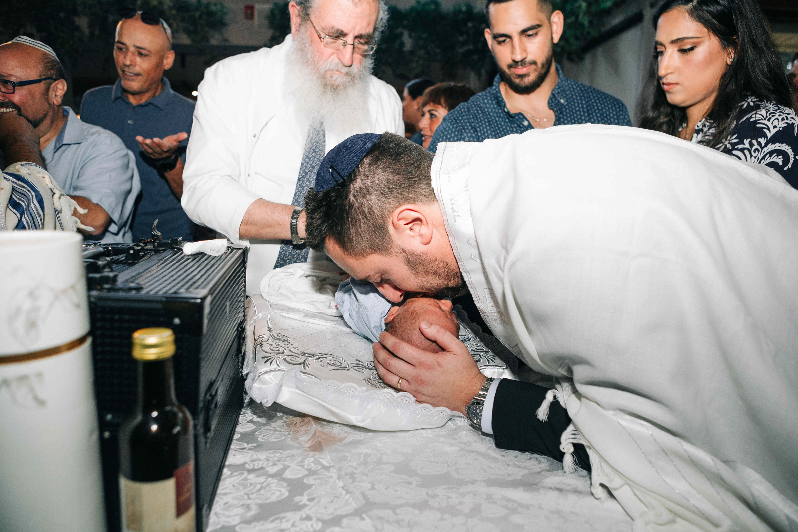 BRIT MILA (BIG EVENT). PHOTOGRAPHER IN ISRAEL