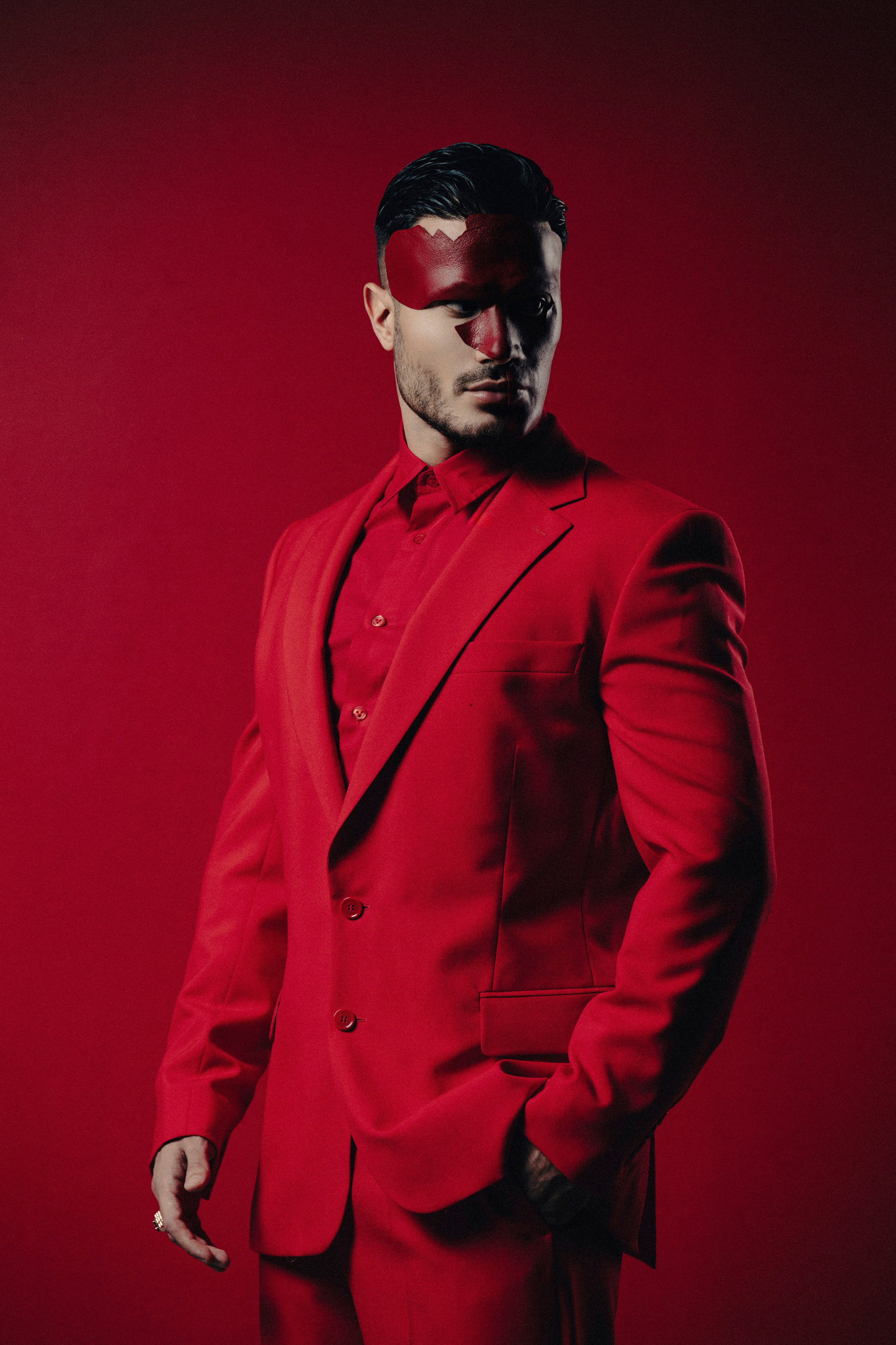 Галин - Чупи бариери CD, 2025. Ivan Stefanov Photography