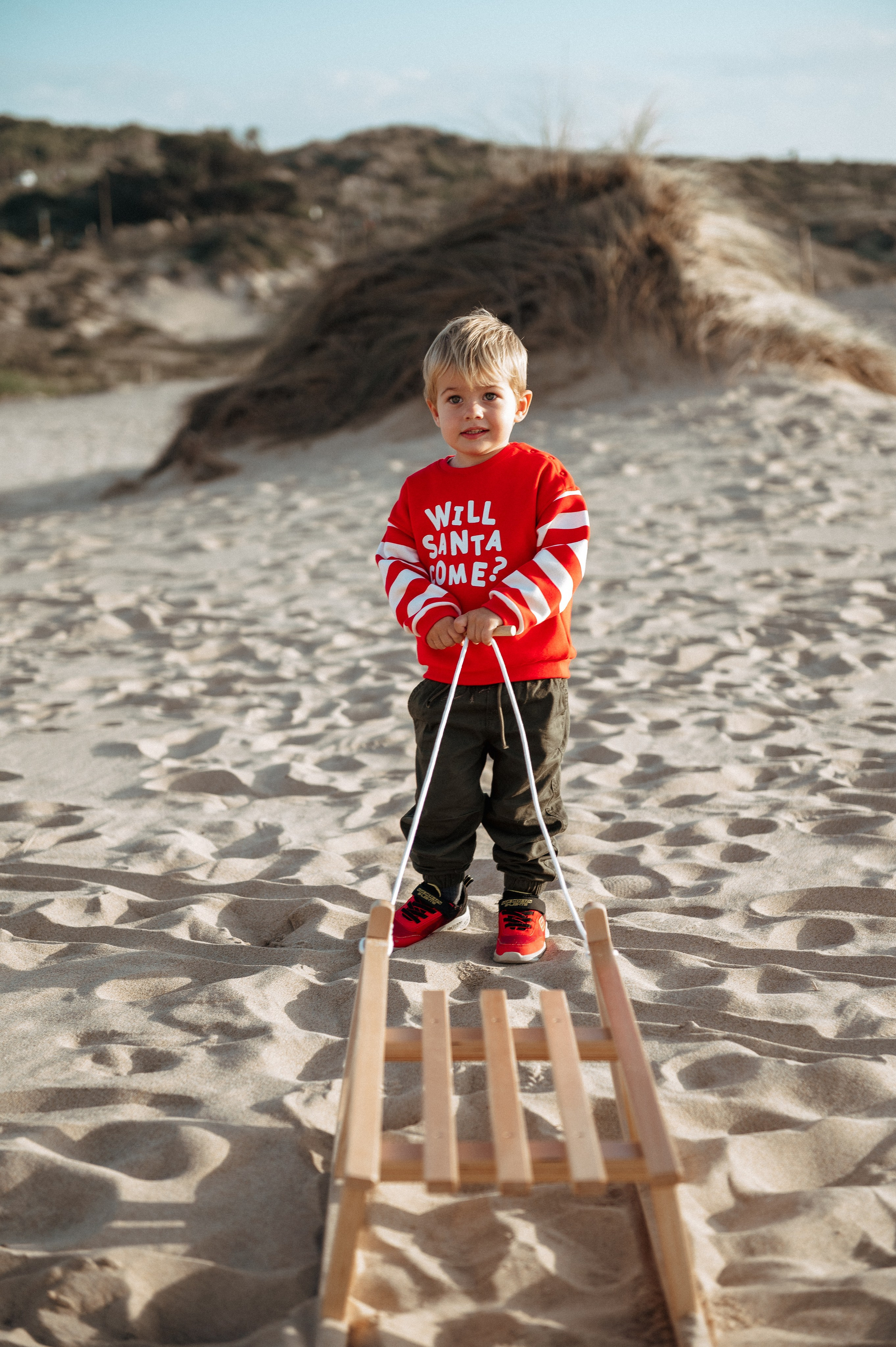 Family Christmas photoshoot on the beach in Portugal. Ваш фотограф в Лиссабоне — Анна Белова