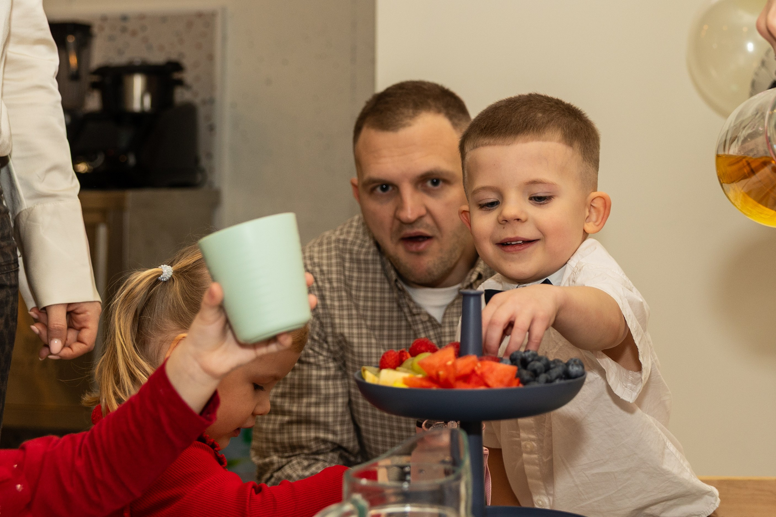 День рождения Артёма 24 января 2026 года. Семейный и детский фотограф в Варшаве Мила Бобровская