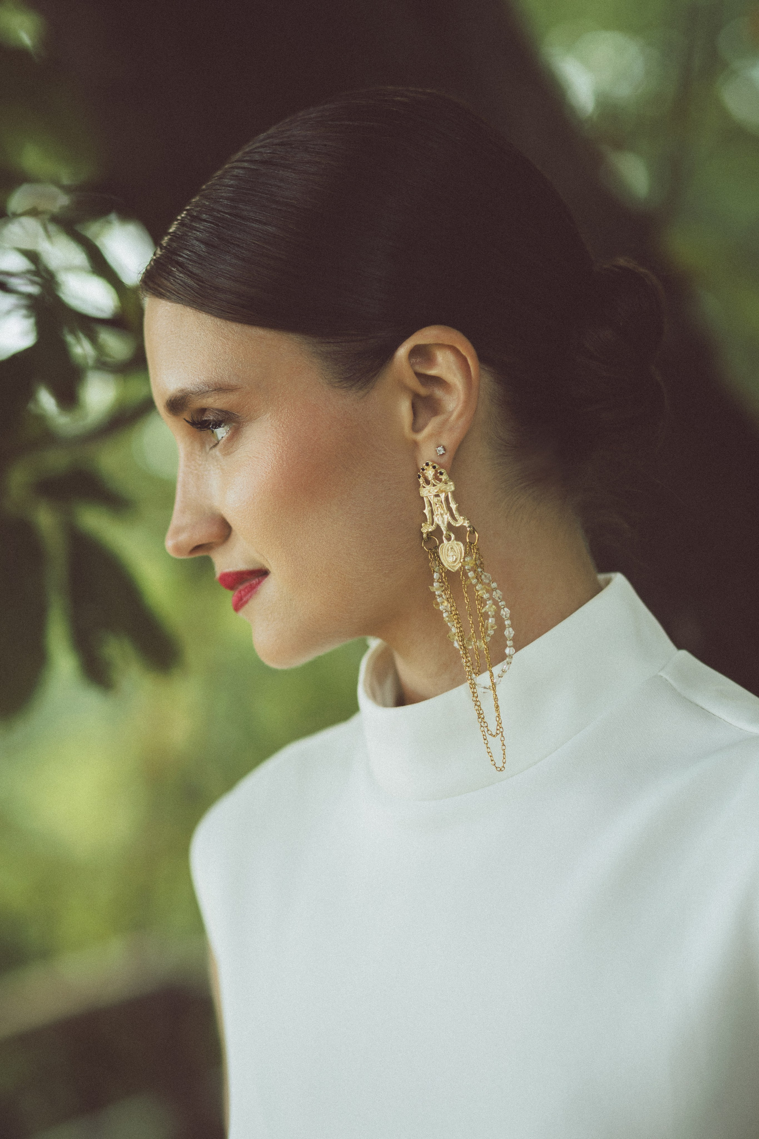 Julia — Red Wedding Editorial on Lake Como. Liza Bizzaro — Italy Wedding, Love Story & Portrait Photographer in Milan, Turin, Piedmont and Across Italy