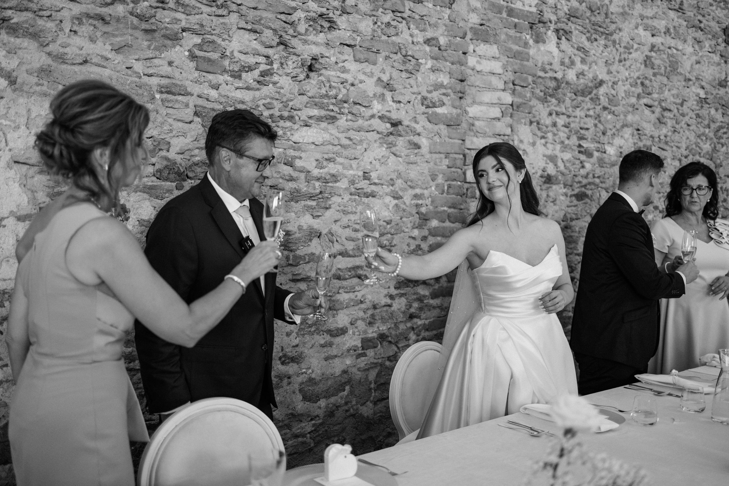 Wedding moments at Na Kmine