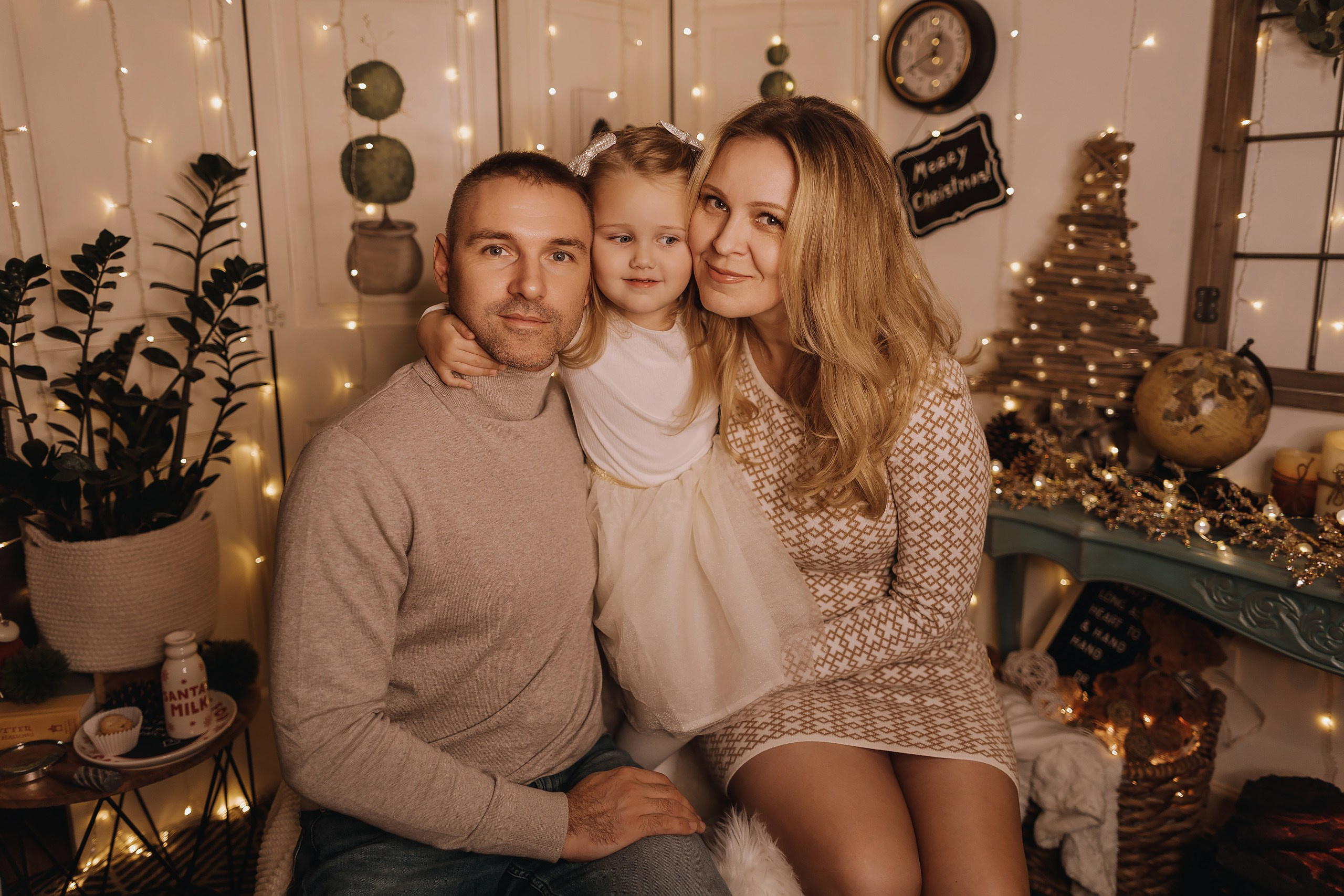 25.11.2023 Christmas Photoshoot. Wedding family event photographer in Chicago Nick Yushevich