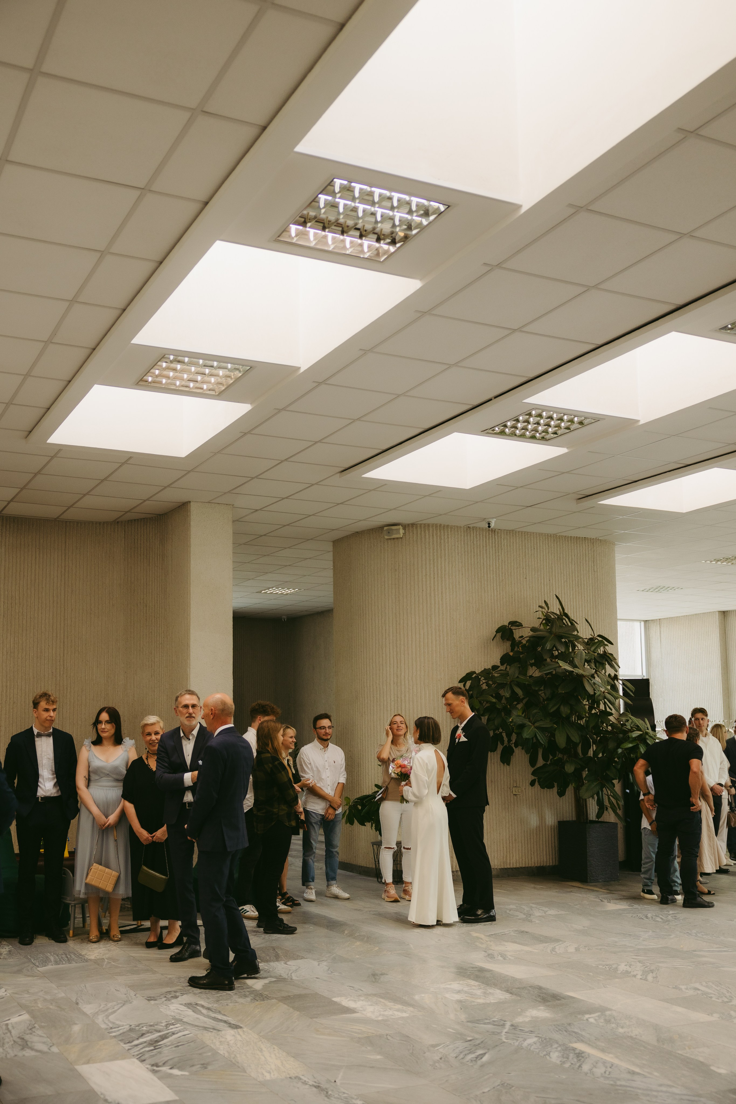 Miglė ir Mindaugas | 2024 | MIESTO VESTUVĖS. Vestuvių ir šeimų fotografė Lena Bondarenko / belove photo